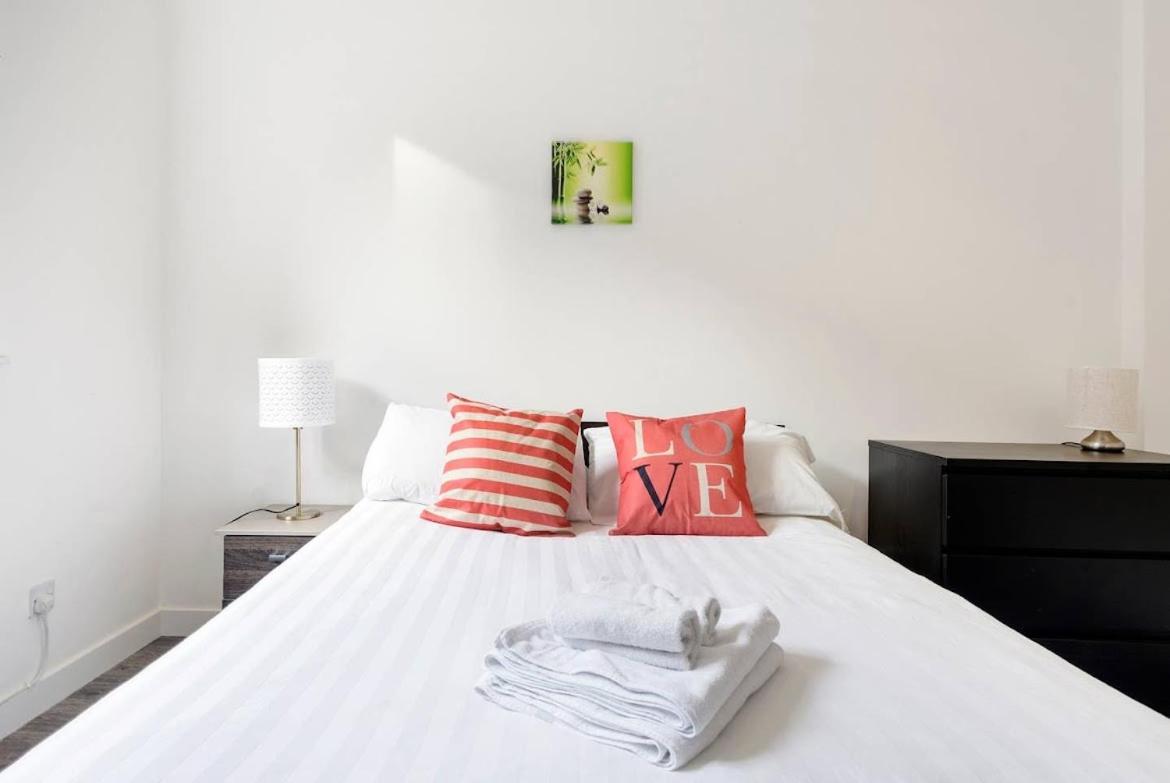 Flat 1 Lejlighed