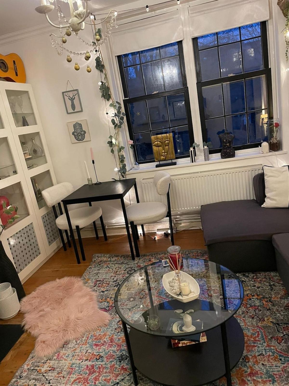 Situated In Greenwich Cutty Sark Riverside Apartment London