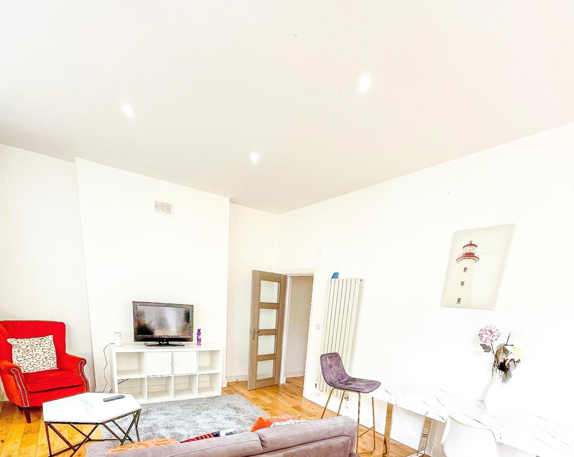 2-bed In Herbert Road * Londen