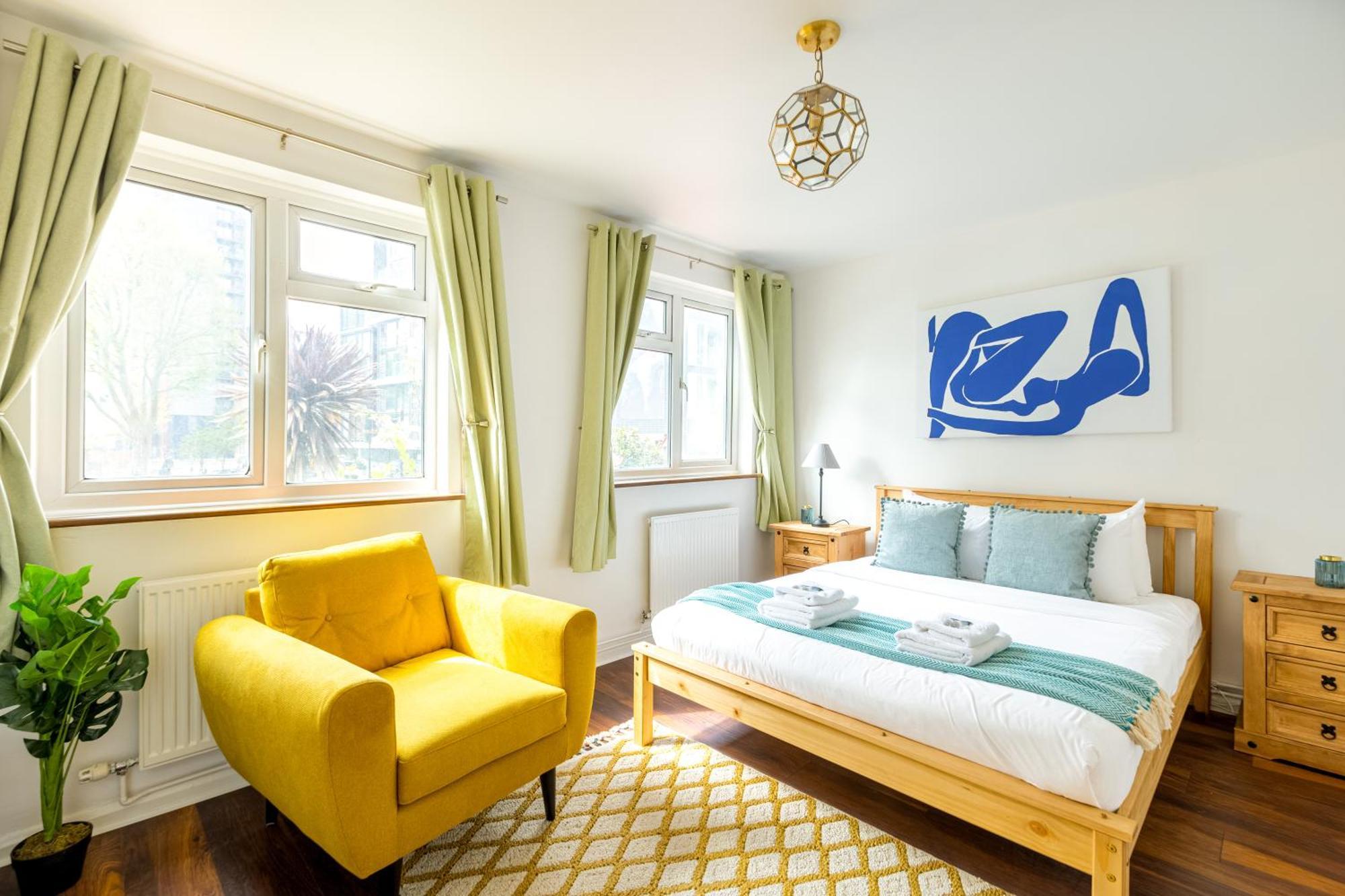 Modernized 2 Storey 2br With Garden Near Angel St * Londen