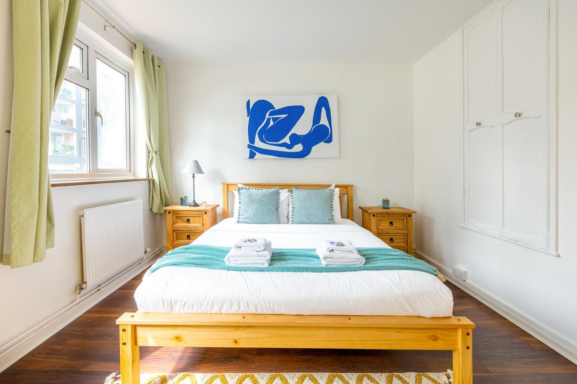 Modernized 2 Storey 2br With Garden Near Angel St Londen