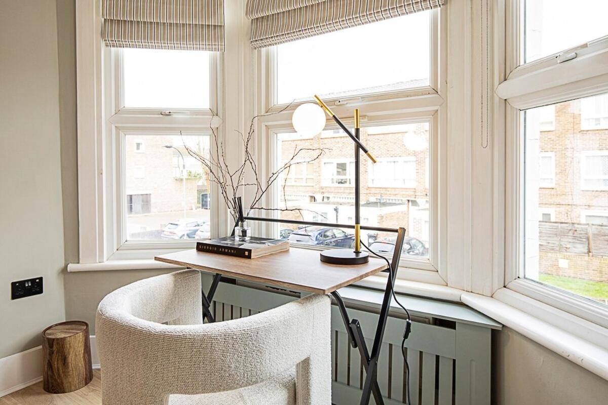 Serenity - Fulham Eve, Sleeps 14 Apartment *