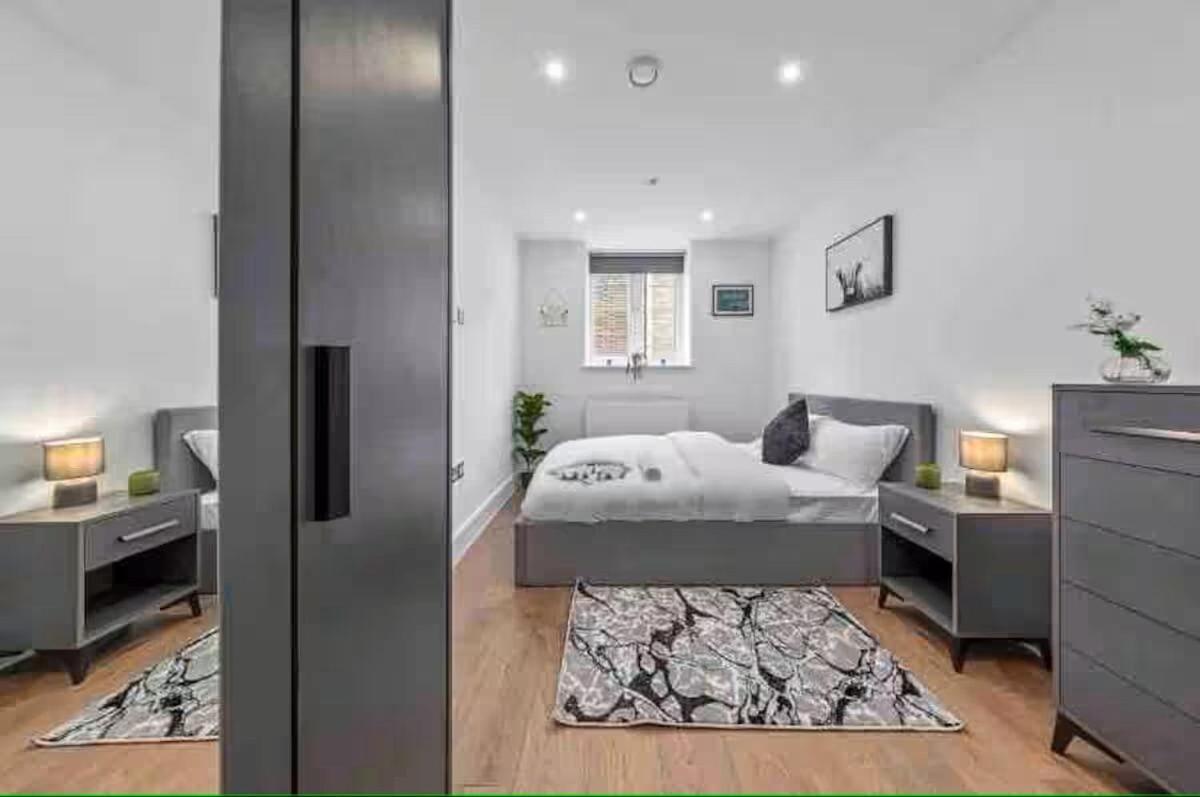 Sleep 6 Eye Victoria Vauxhall Wr4 Apartment London