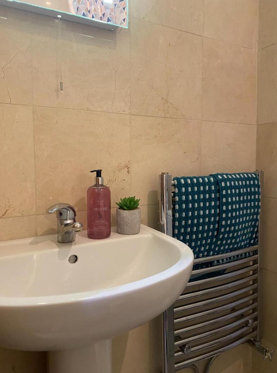 Prime Location Heathrow Airport Pensionat *
