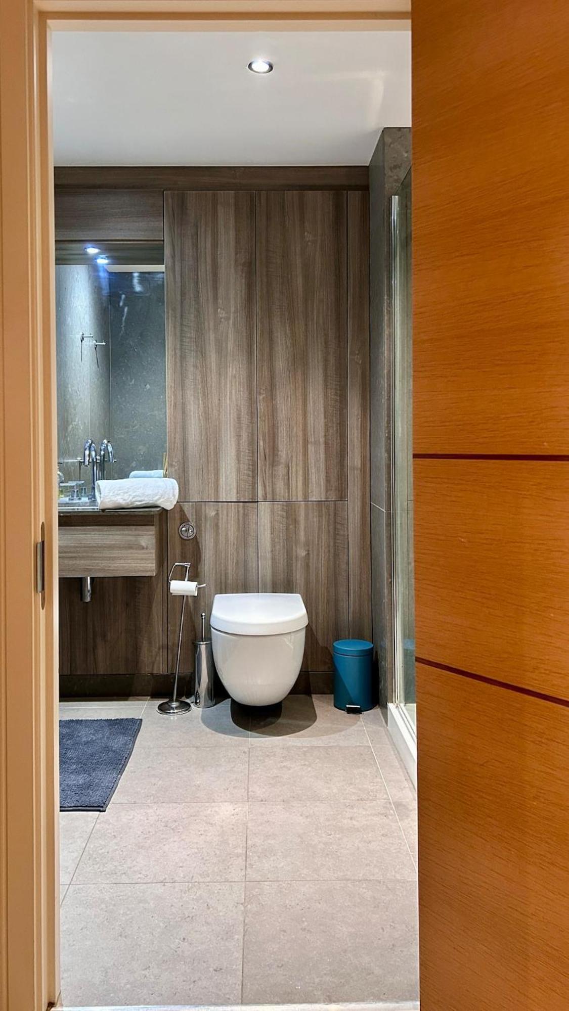 Comfortable & Well-located 2 Bed In Chelsea Lejlighed London