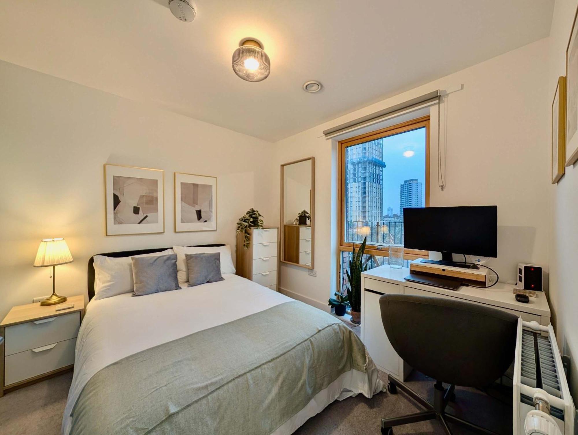 Appartement Charming Flat With Balcony In