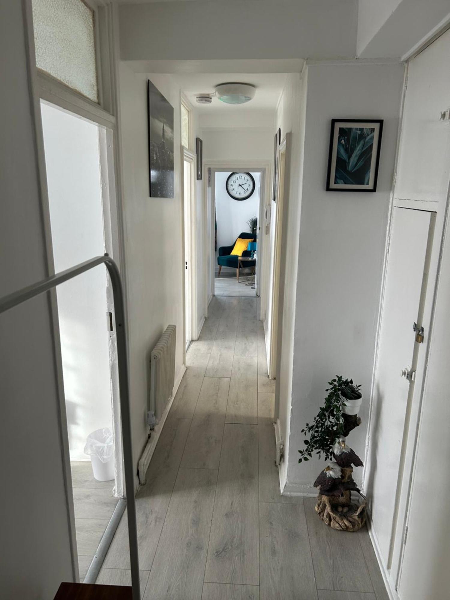 Cosy 2-bedroom Flat In Finsbury Park, Modern, Convenient & Close To London! Apartment *