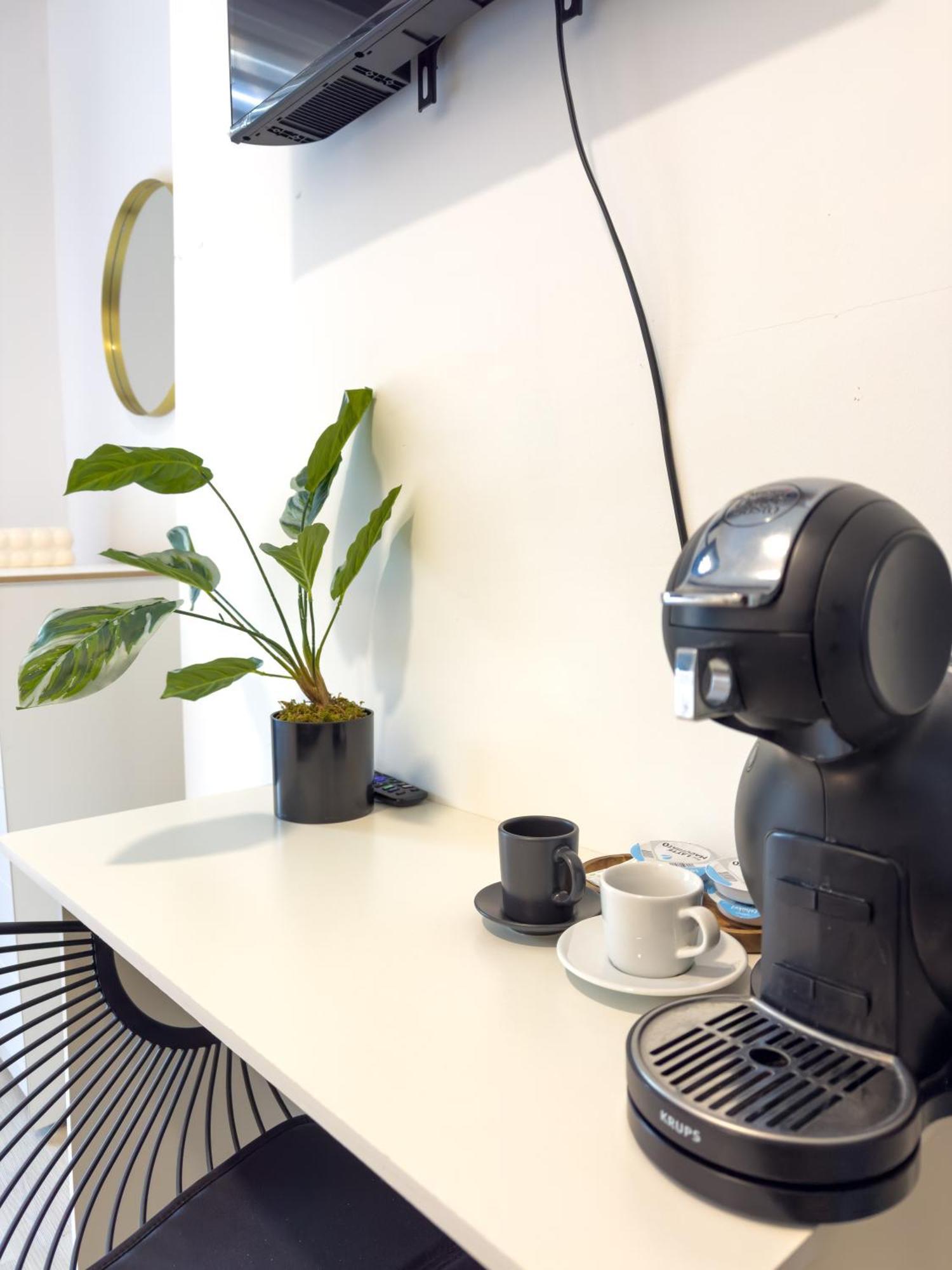 3 Min From Station, Flat Apartment