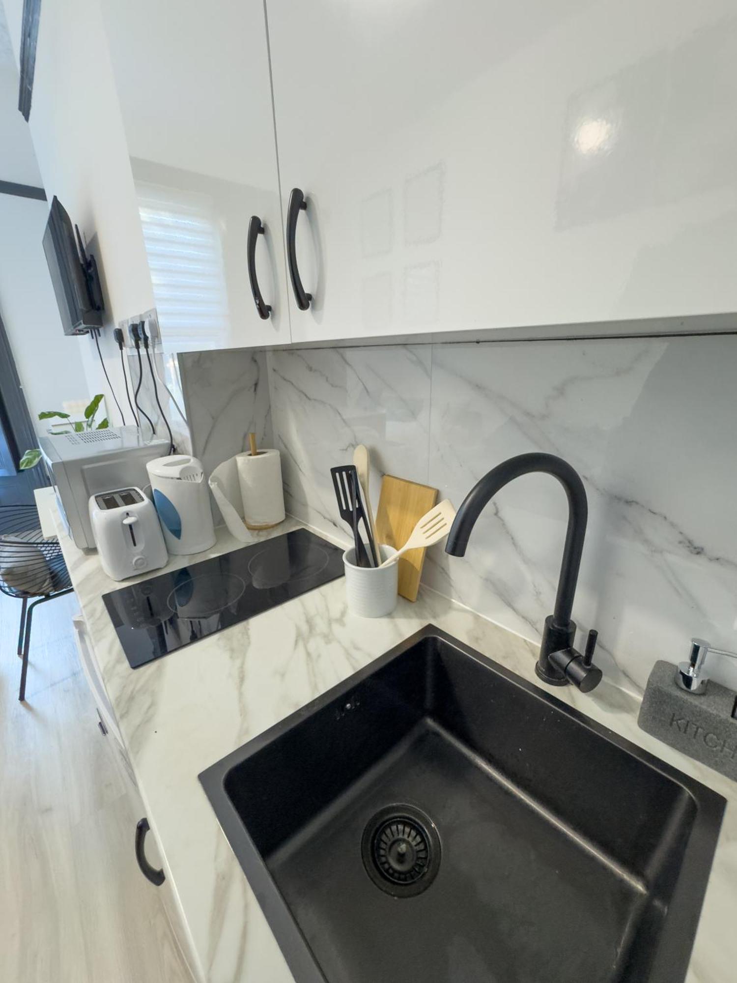 3 Min From Station, Flat Apartment *