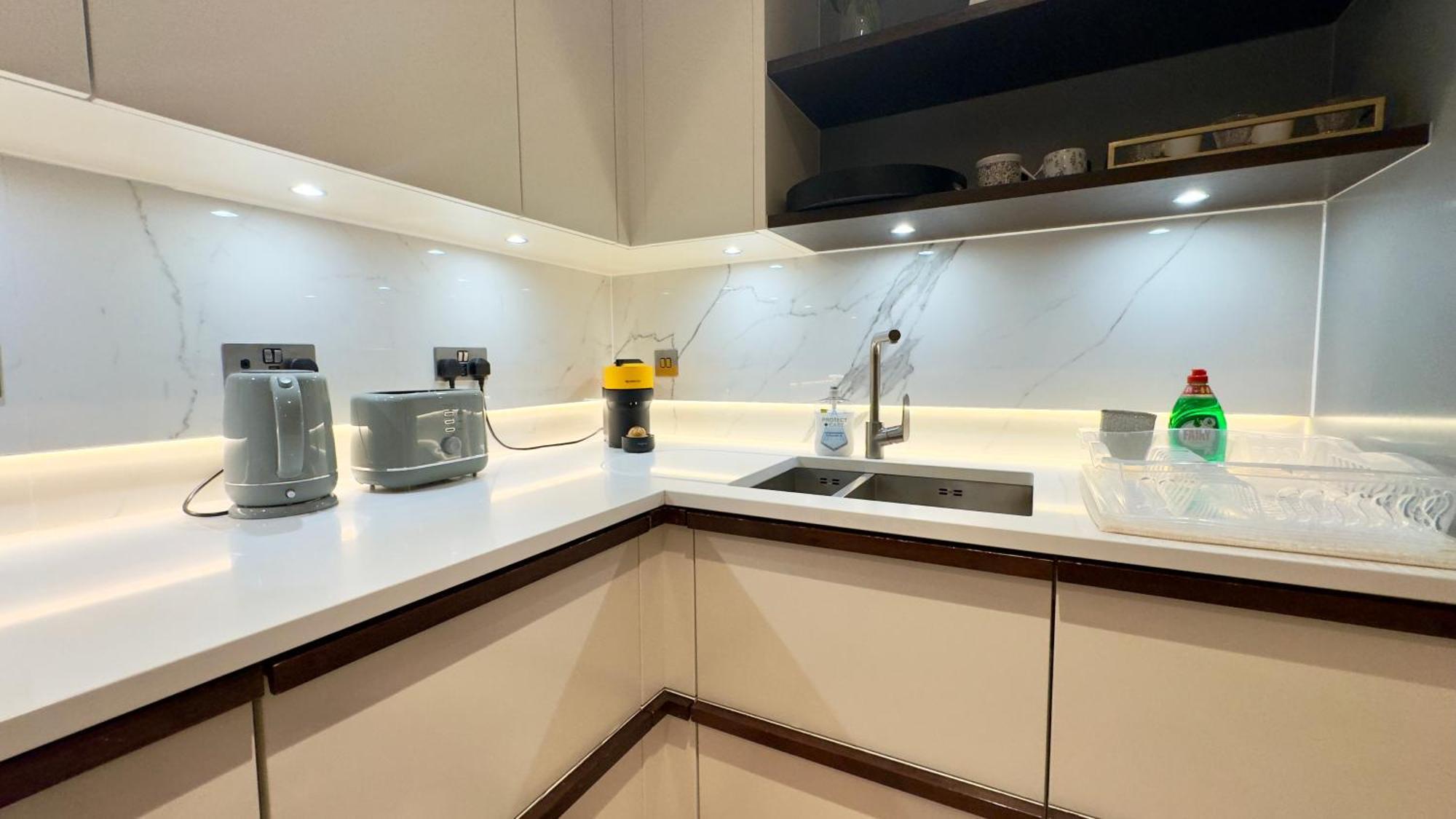 Luxury 2 Bedroom Edgware Road By Wild Apartment London