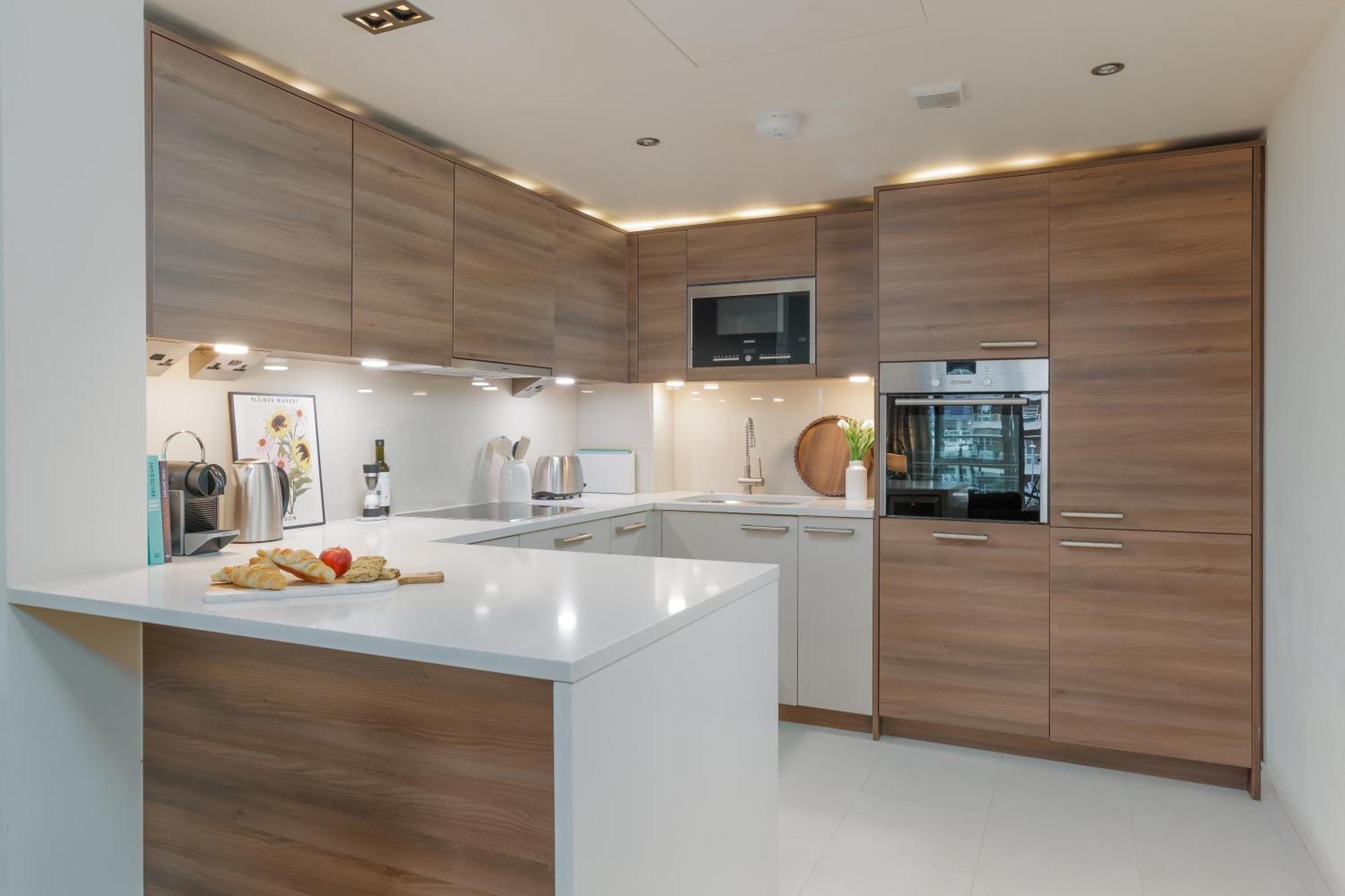 Starhost Residences - Spacious 1-bedroom With Balcony Apartment *