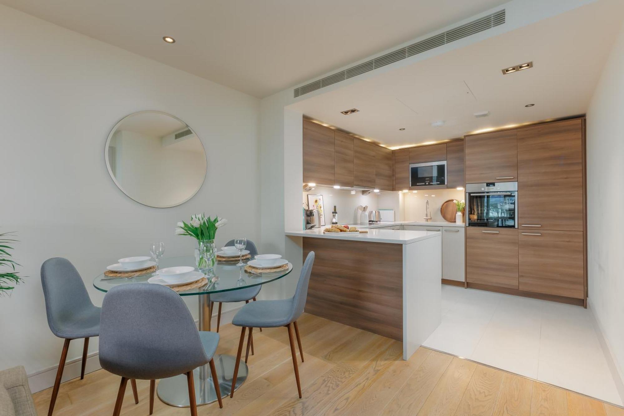 Starhost Residences - Spacious 1-bedroom With Balcony Apartment