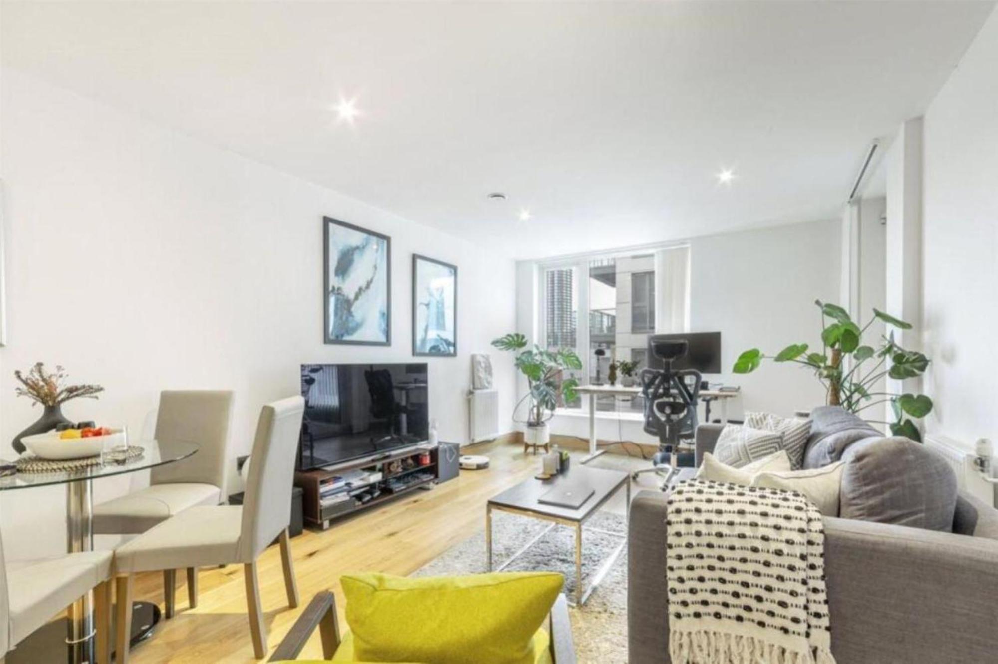Beautiful Modern 2 Bedroom With Balcony Leilighet