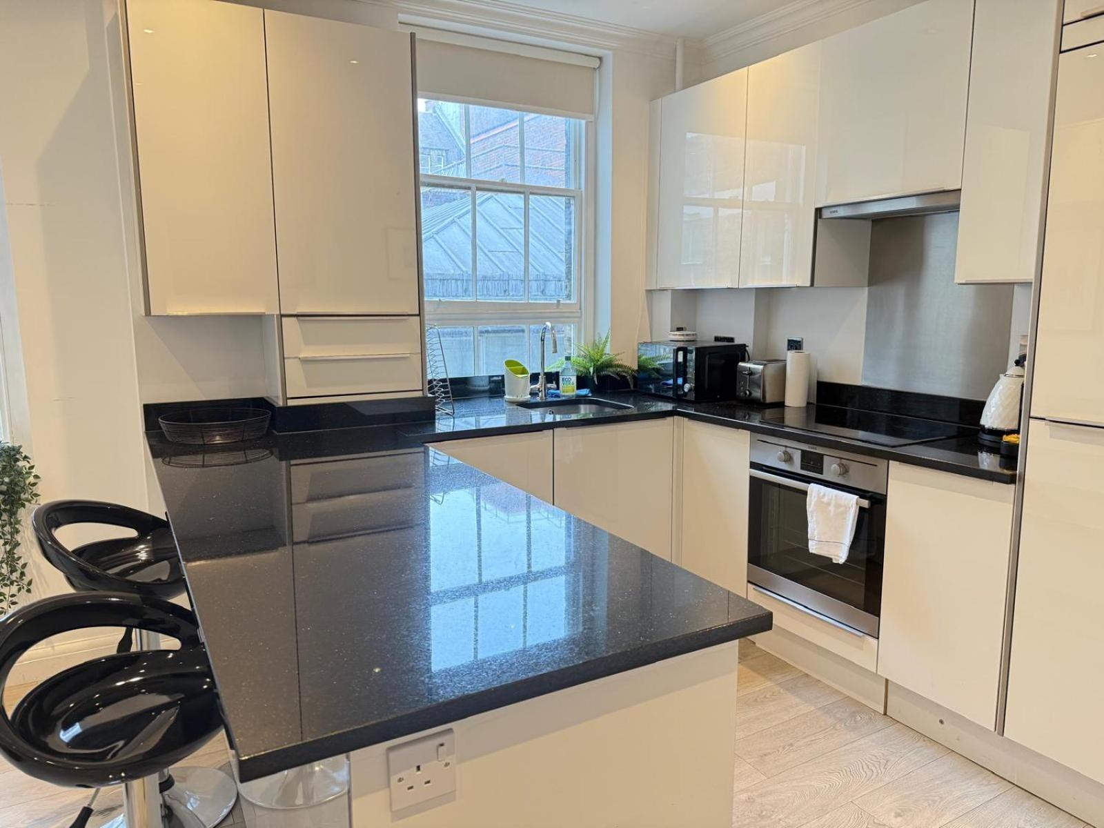 Apartment 2 Bed In Oxford Street London