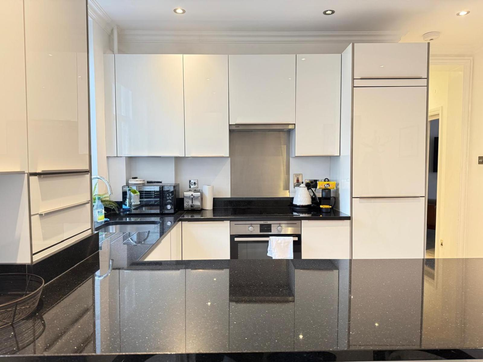 Apartment 2 Bed In Oxford Street London