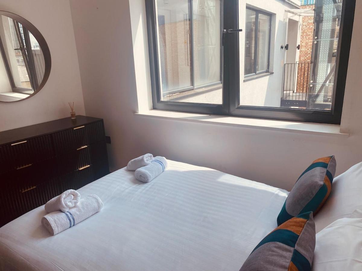 Trendy Shoreditch 3 Bed 2 Bath Penthouse With Terrace & Park View Lejlighed