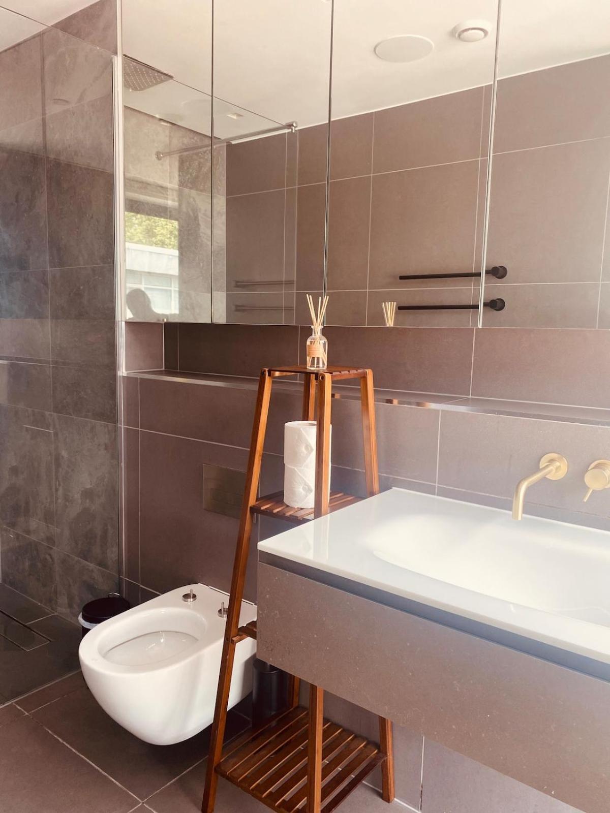 Trendy Shoreditch 3 Bed 2 Bath Penthouse With Terrace & Park View Lejlighed *