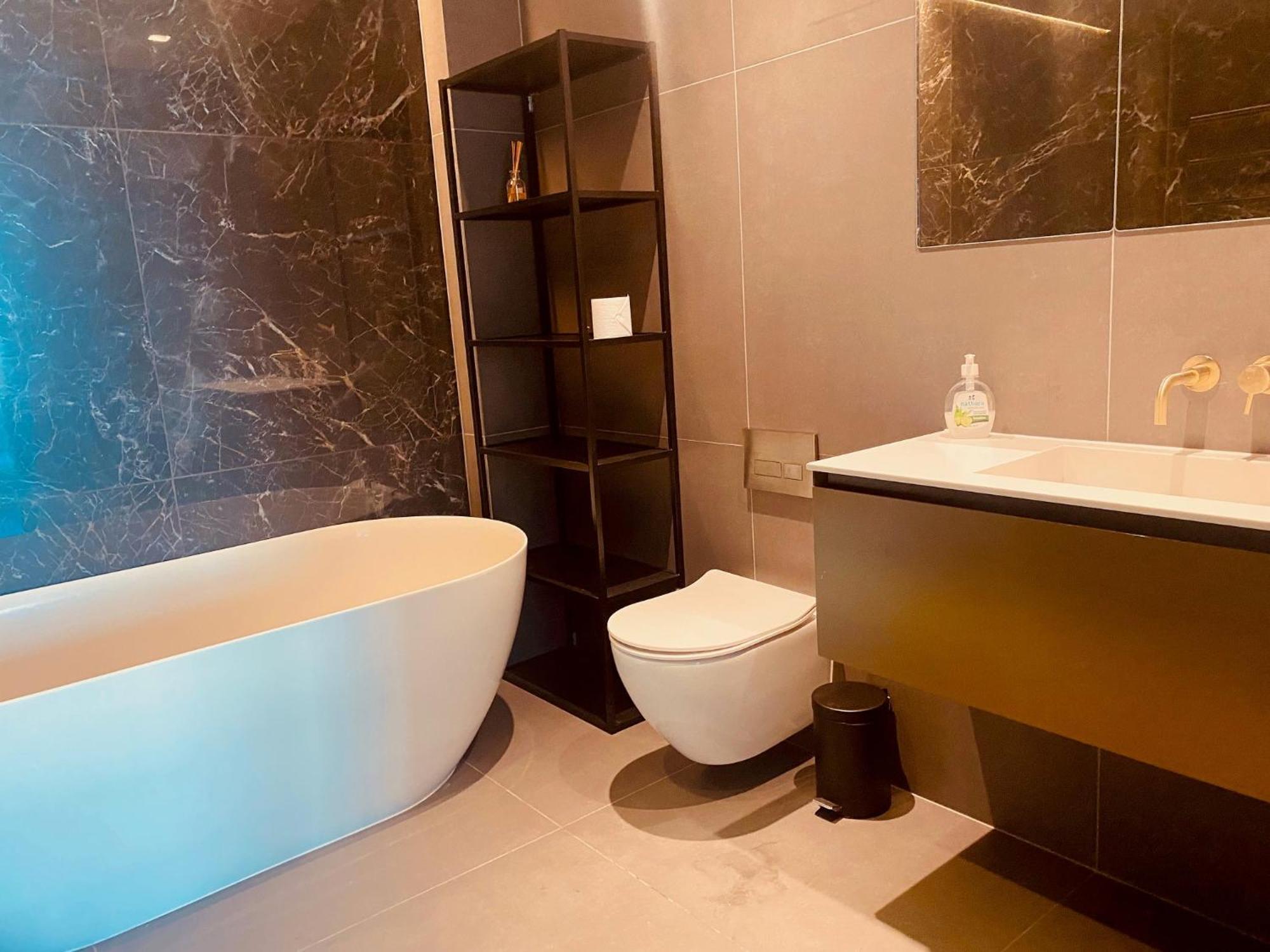 Trendy Shoreditch 3 Bed 2 Bath Penthouse With Terrace & Park View Lejlighed London