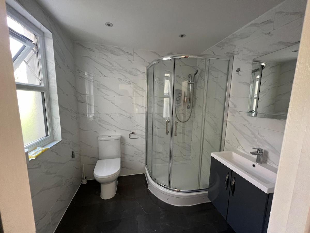 Cosy Flat Near Apartment