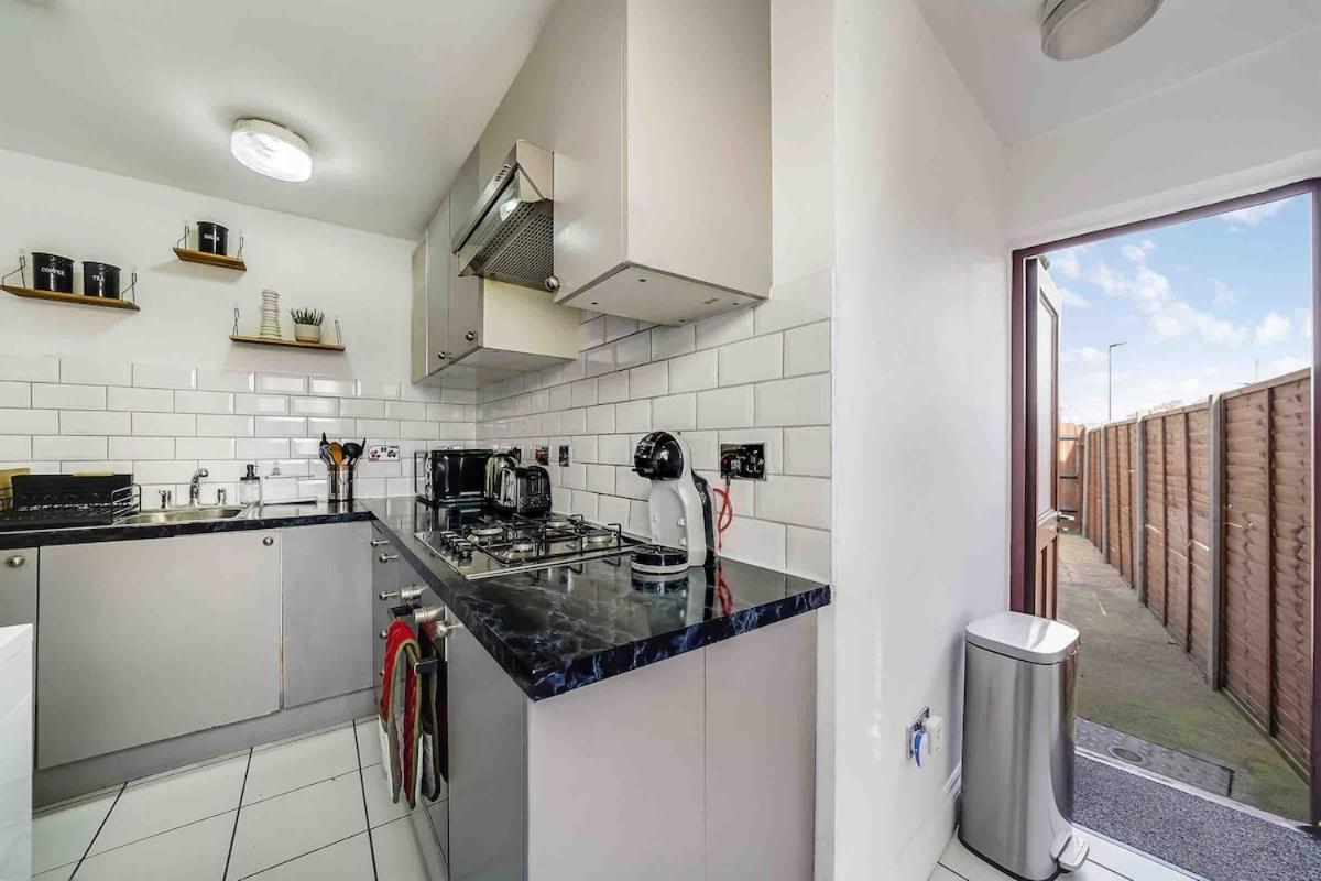 Lovely 2-bed Close To Excel And O2 Arena Lejlighed