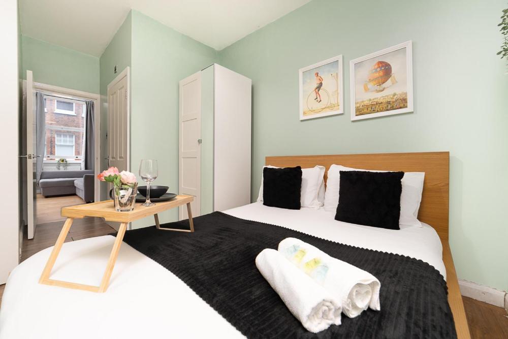 Luxury In Holborn Walk To Oxford Street & Covent Garden Appartement Londen