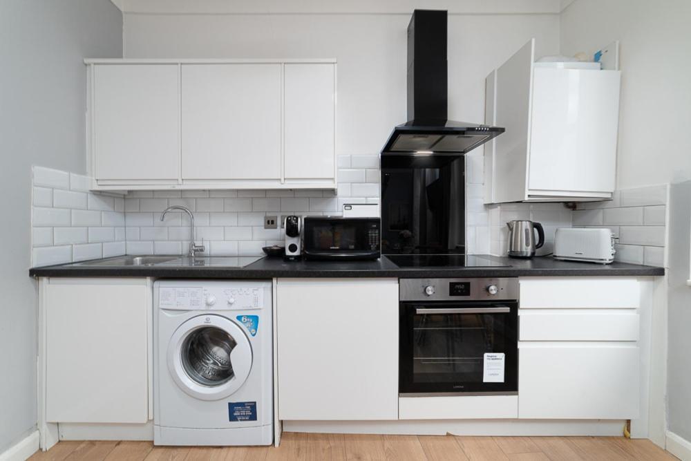 Luxury In Holborn Walk To Oxford Street & Covent Garden * Londen