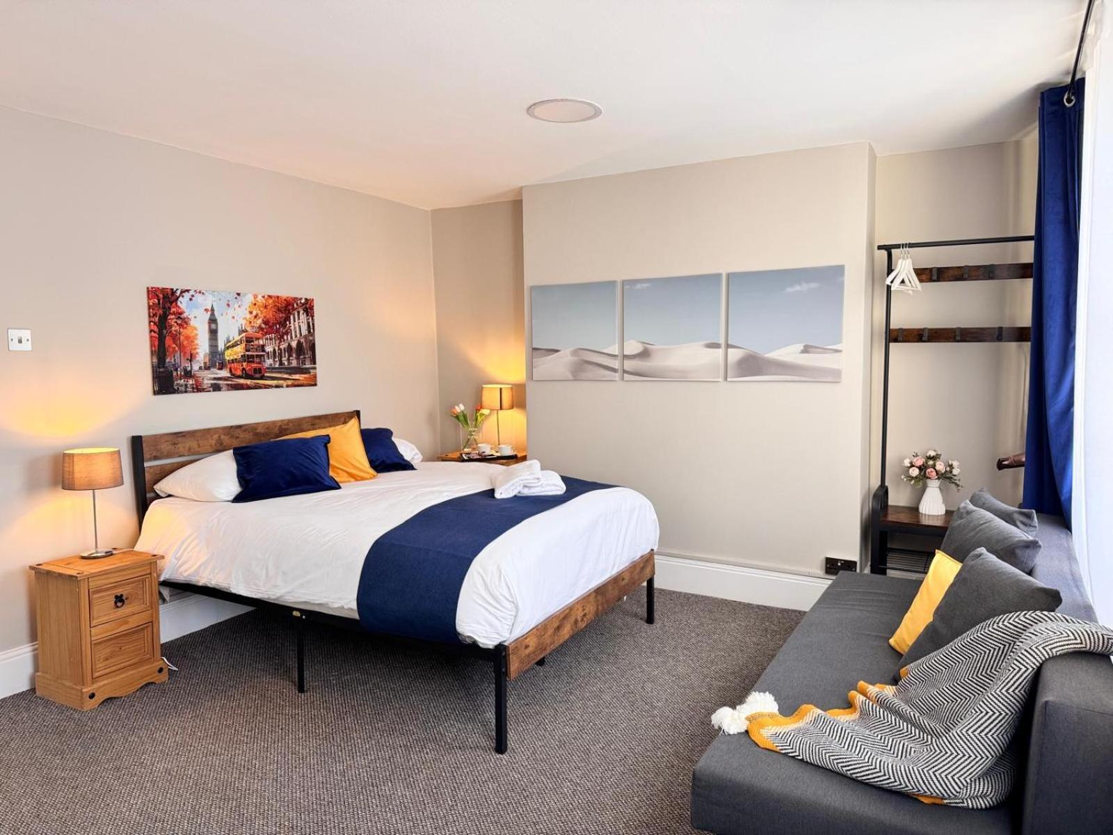 Luxury And Stylish Ensuits * London