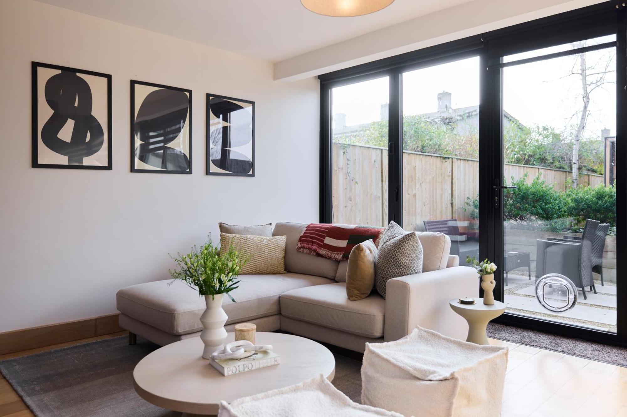 The Peckham Escape - Modern 3bdr With Garden Londra