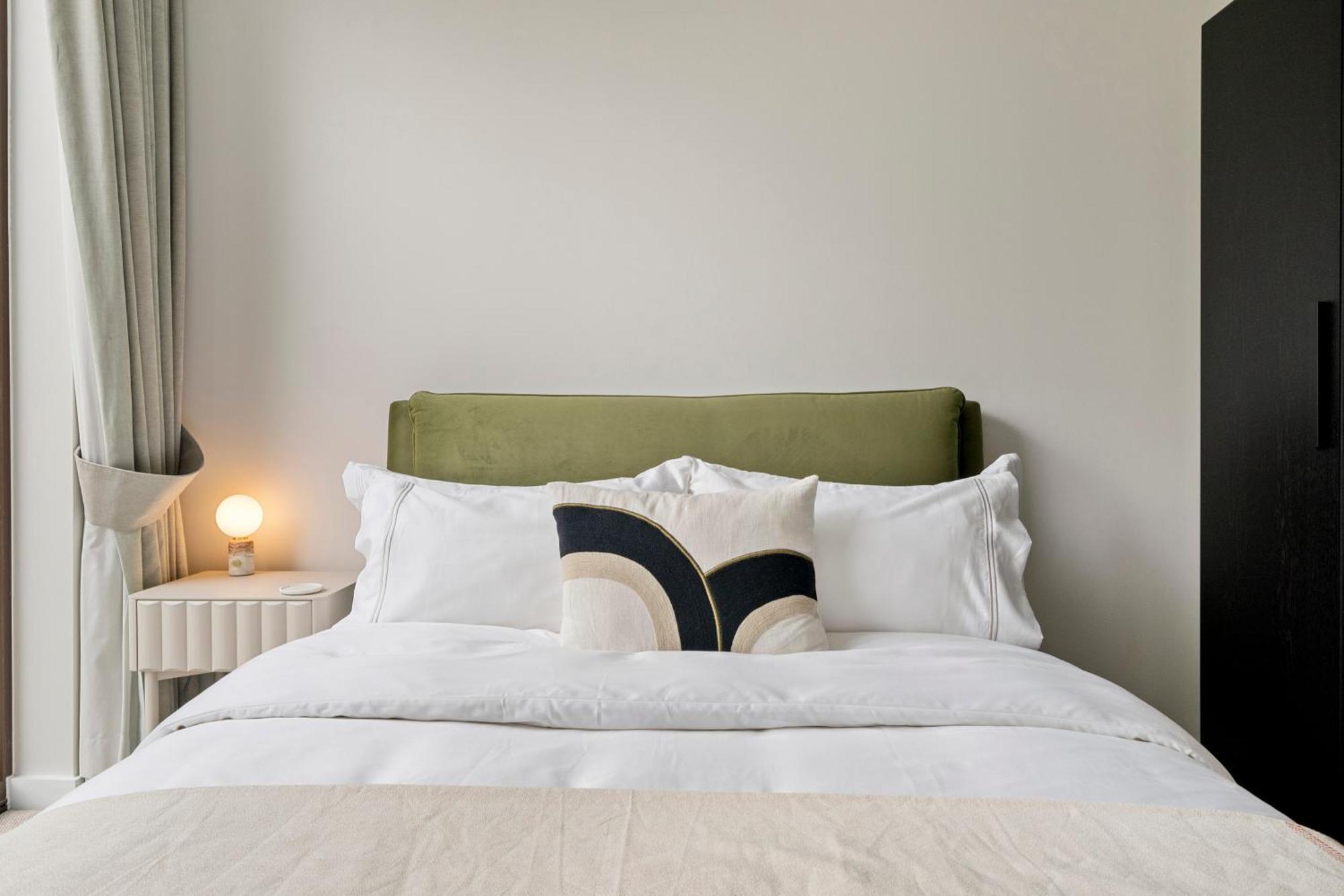 2 Bed 2 Bath Modern Near Big Ben In Zone1 London