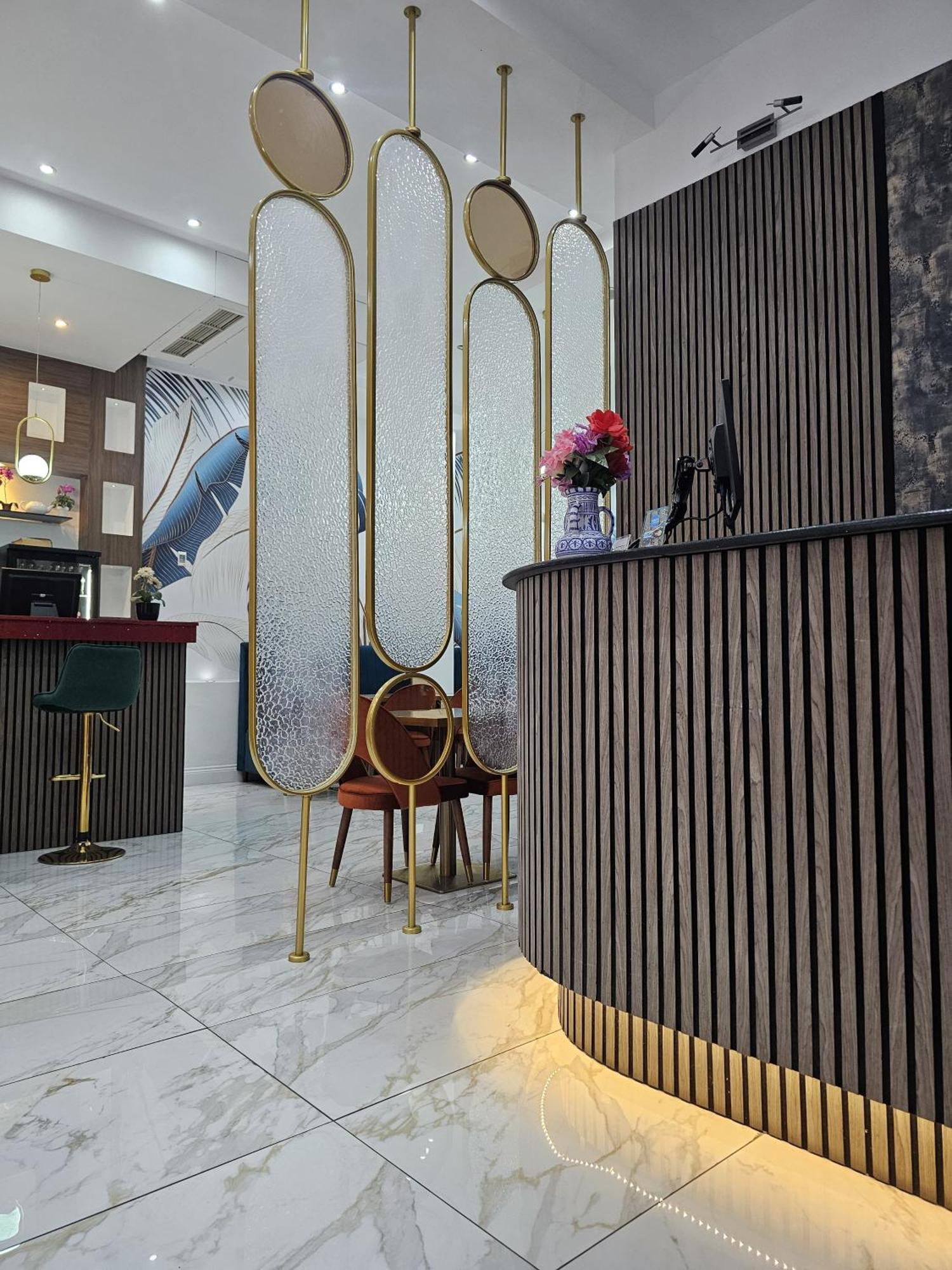 Cromwell Hotell