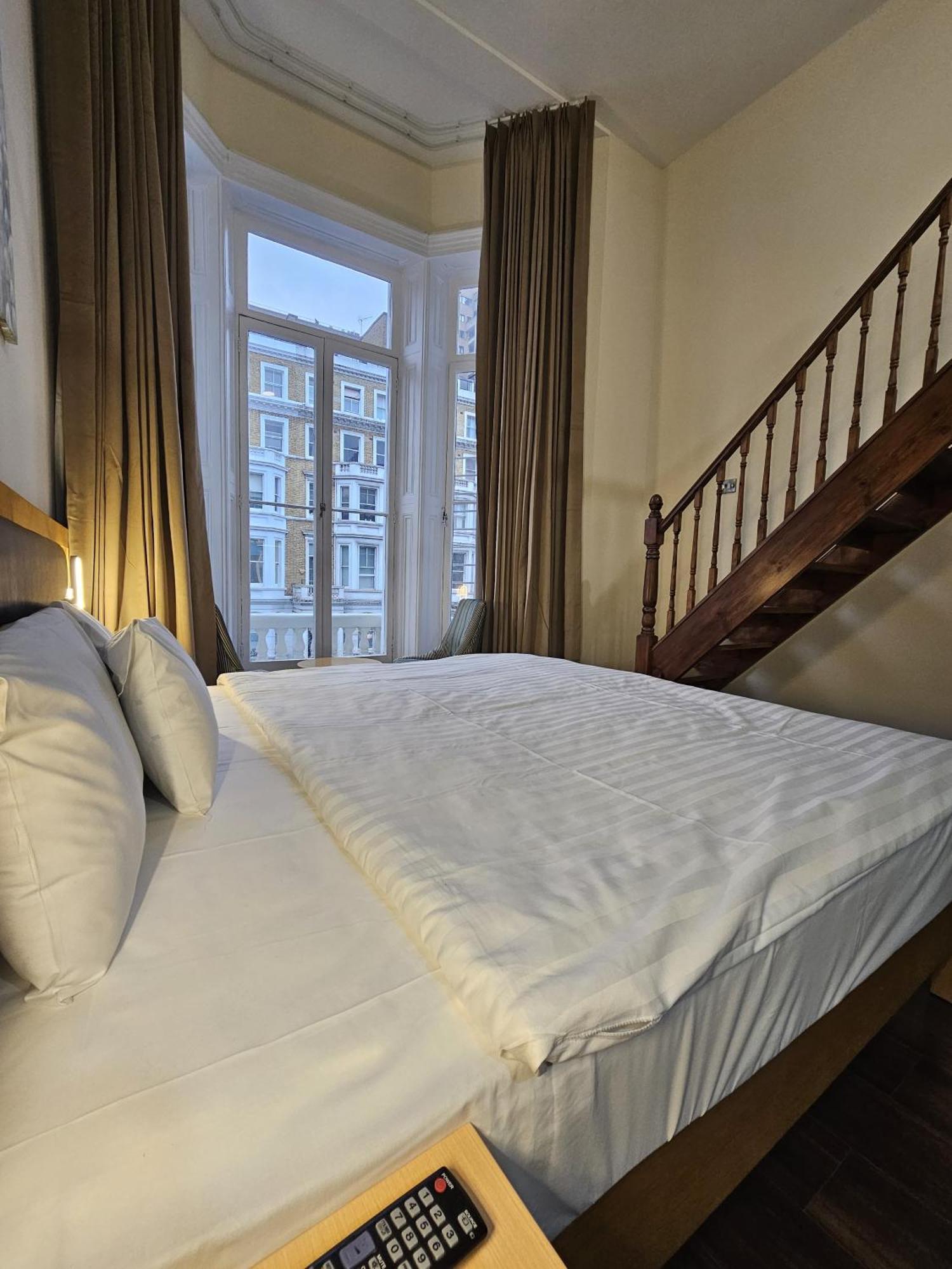 Cromwell Hotell 3*