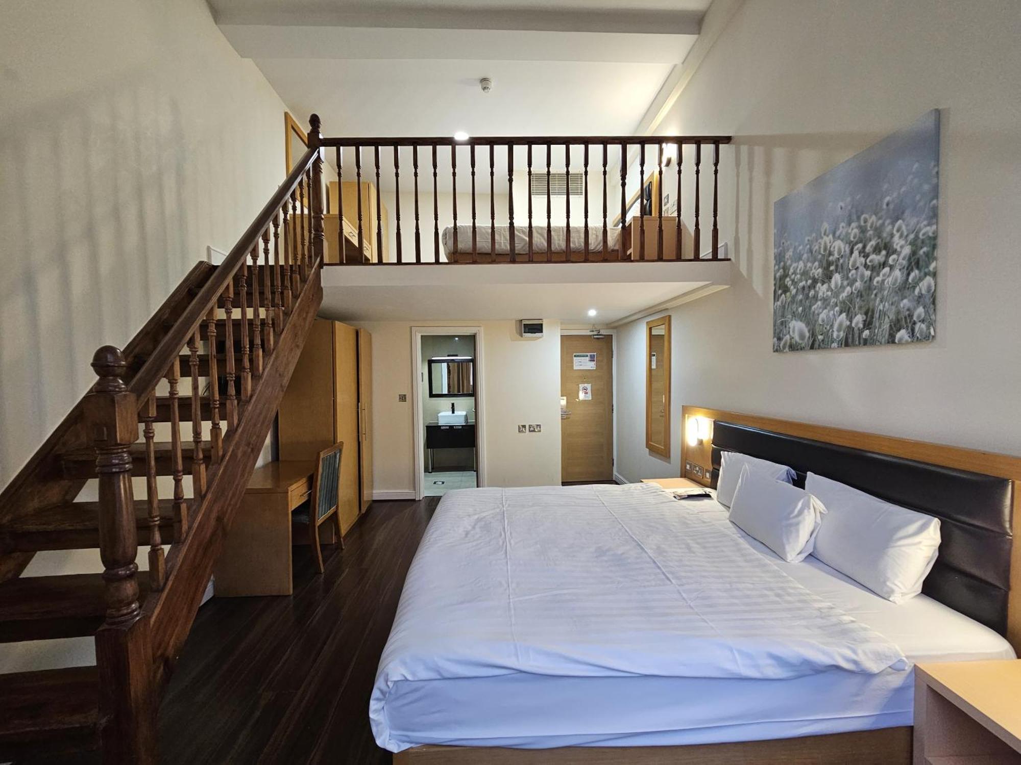 Hotell Cromwell London