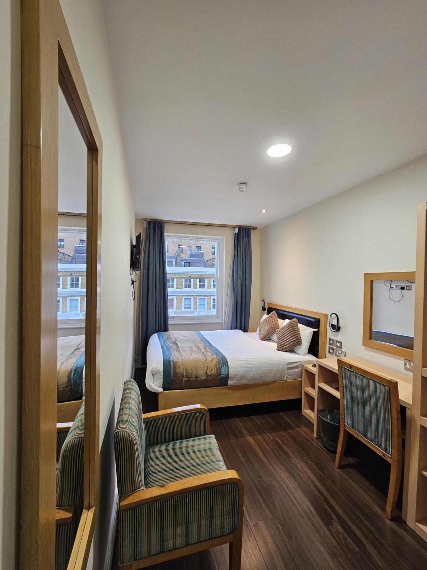 Cromwell Hotell