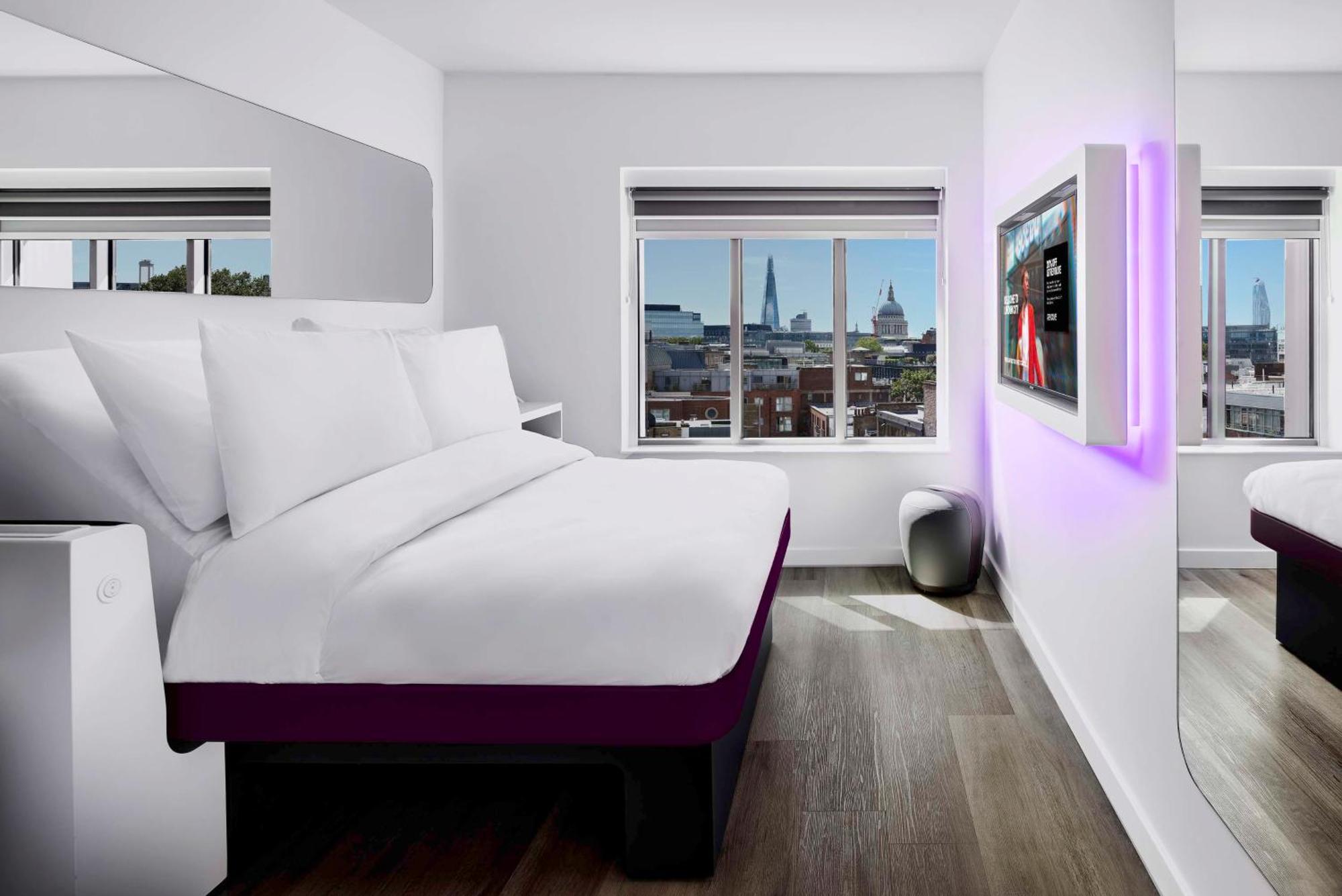 Hotel Yotel 4*