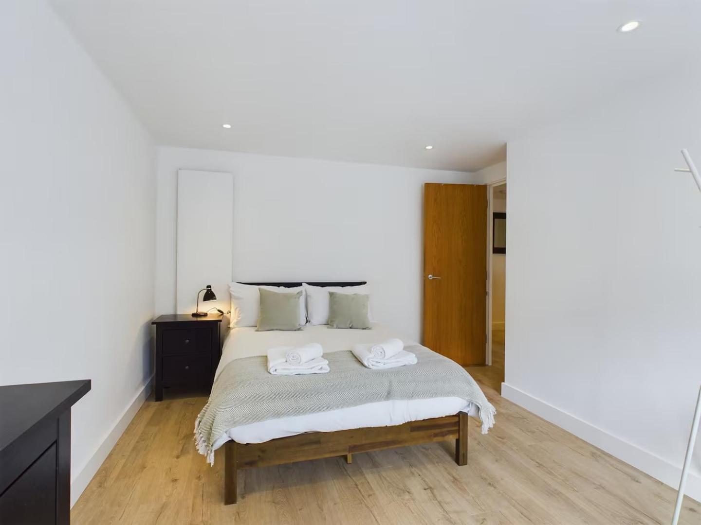 Pass The Keys Stylish 4-bed3-bath In Shoreditch London