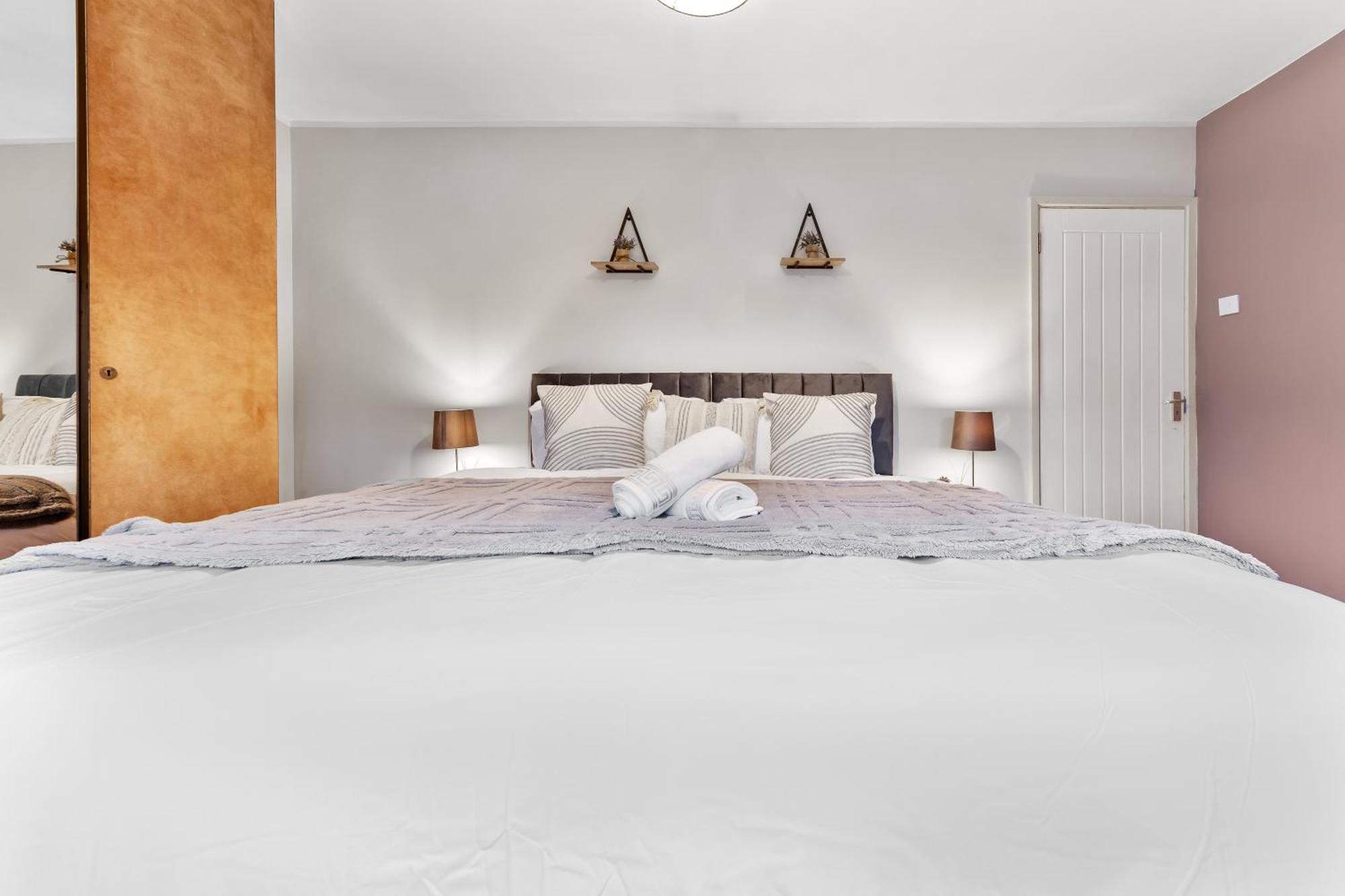 Apartment Luxe - Sleeps 6 - Putney & Stamford Bridge London