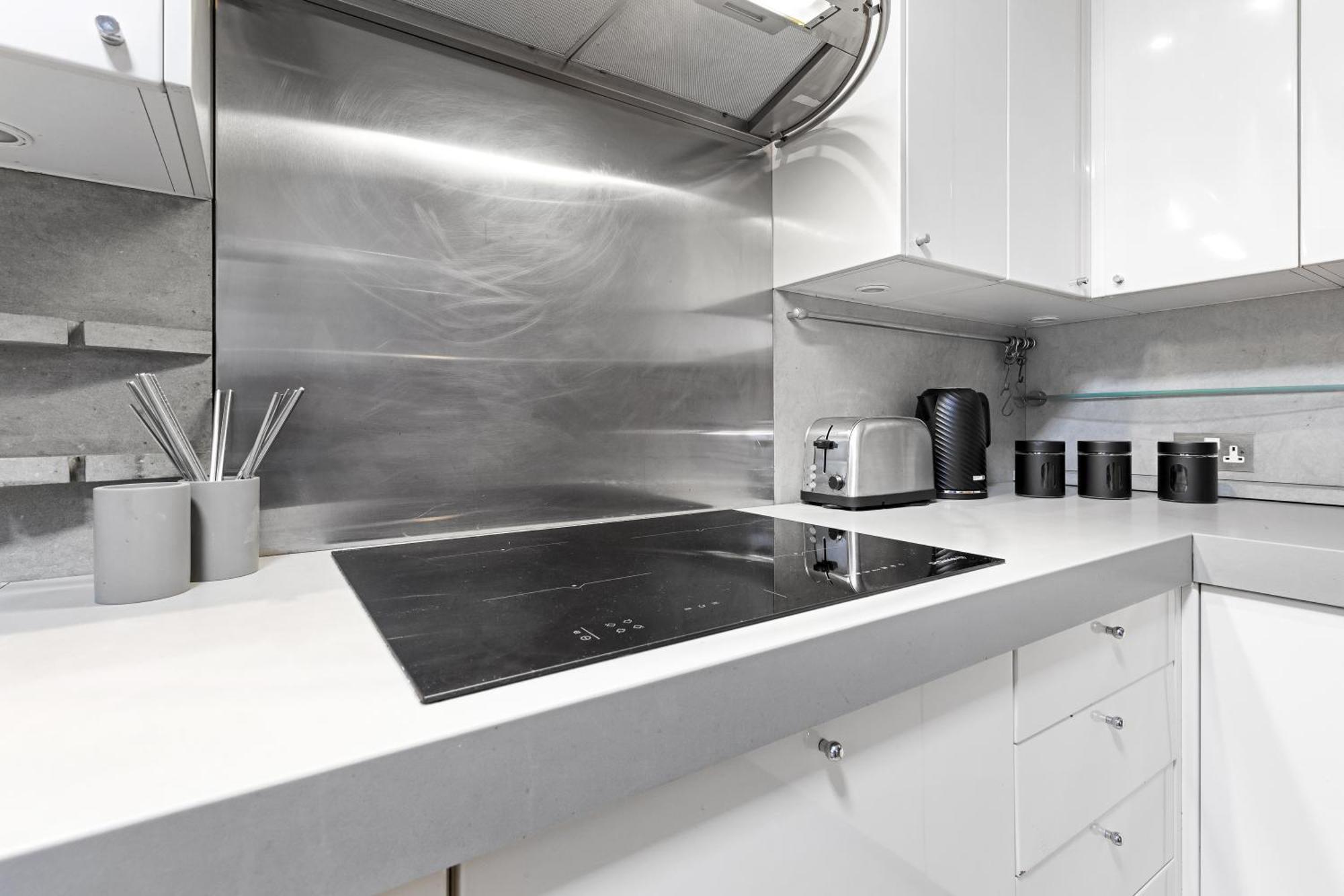 Luxe - Sleeps 6 - Putney & Stamford Bridge Apartment