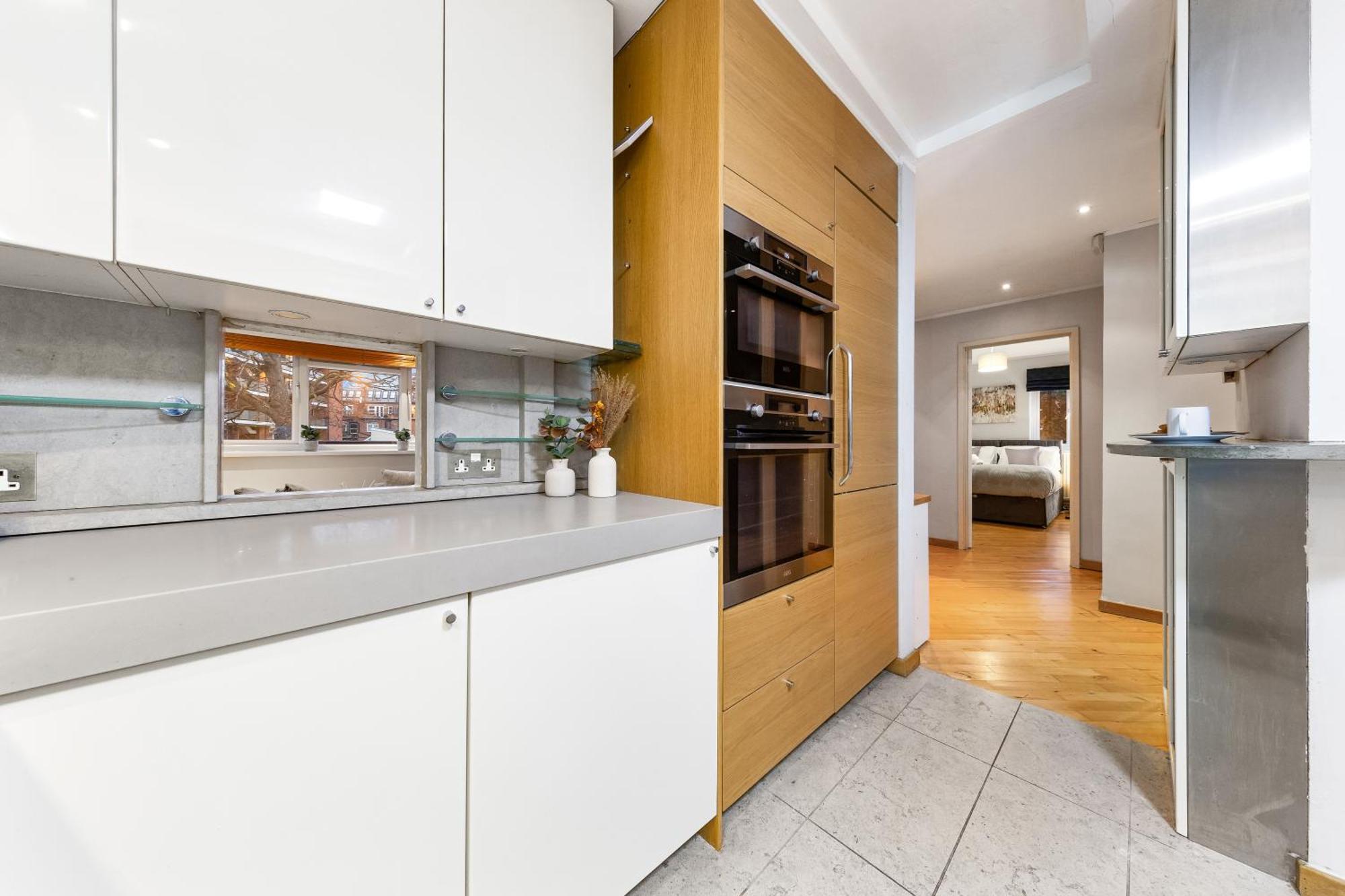 Apartment Luxe - Sleeps 6 - Putney & Stamford Bridge *