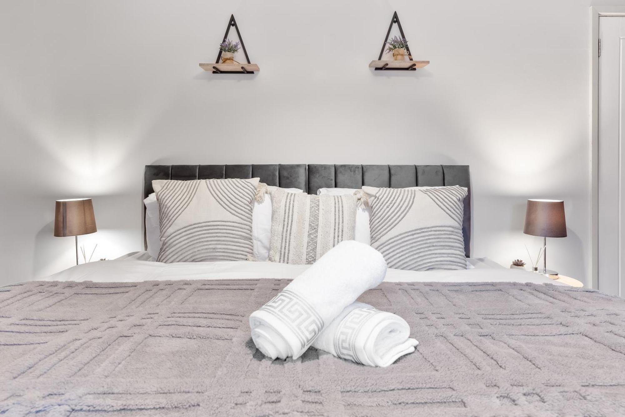 Lägenhet Elegant Retreat - Sleeps 6 - Close To Putney & Stamford Bridge London