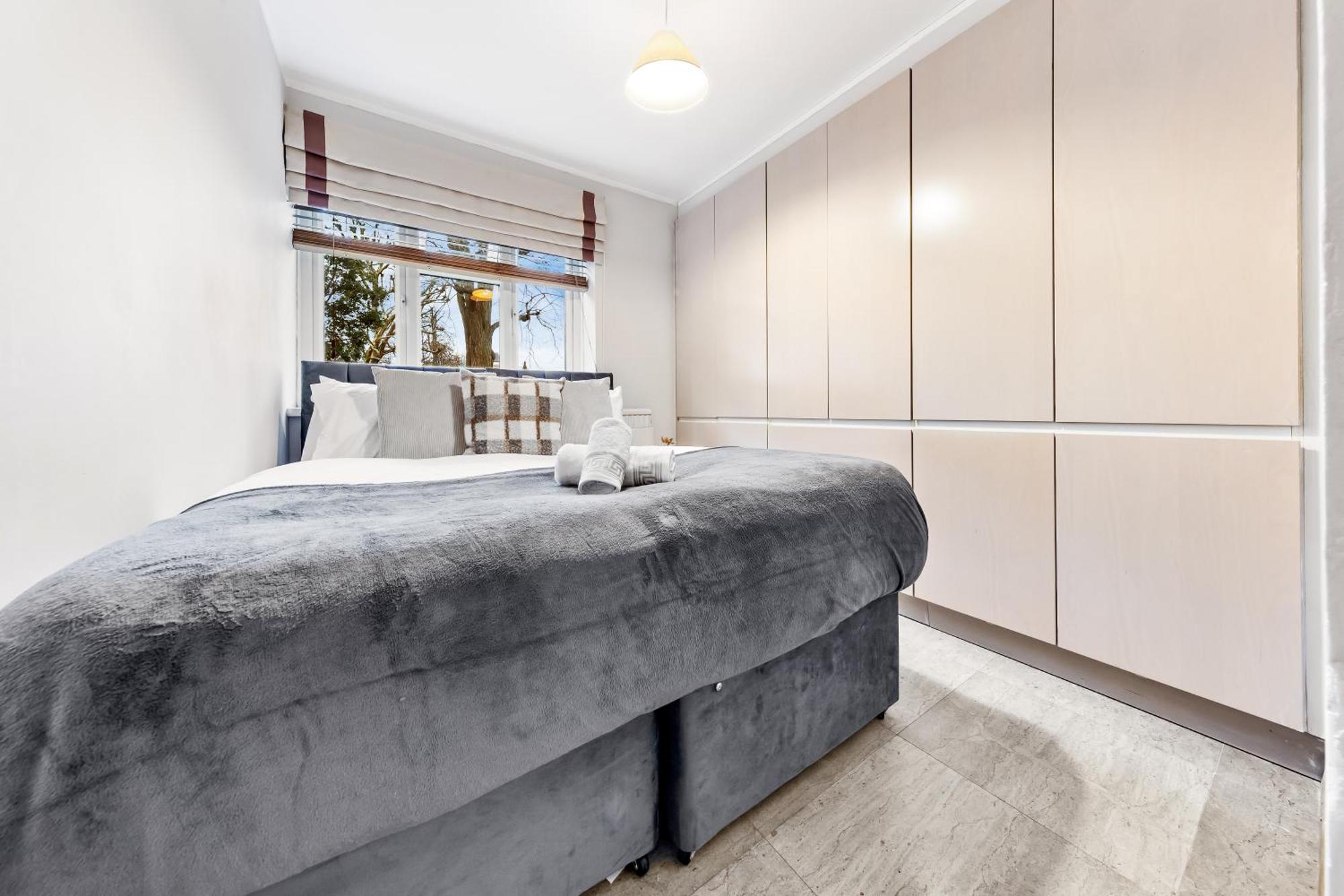 Elegant Retreat - Sleeps 6 - Close To Putney & Stamford Bridge Lägenhet *