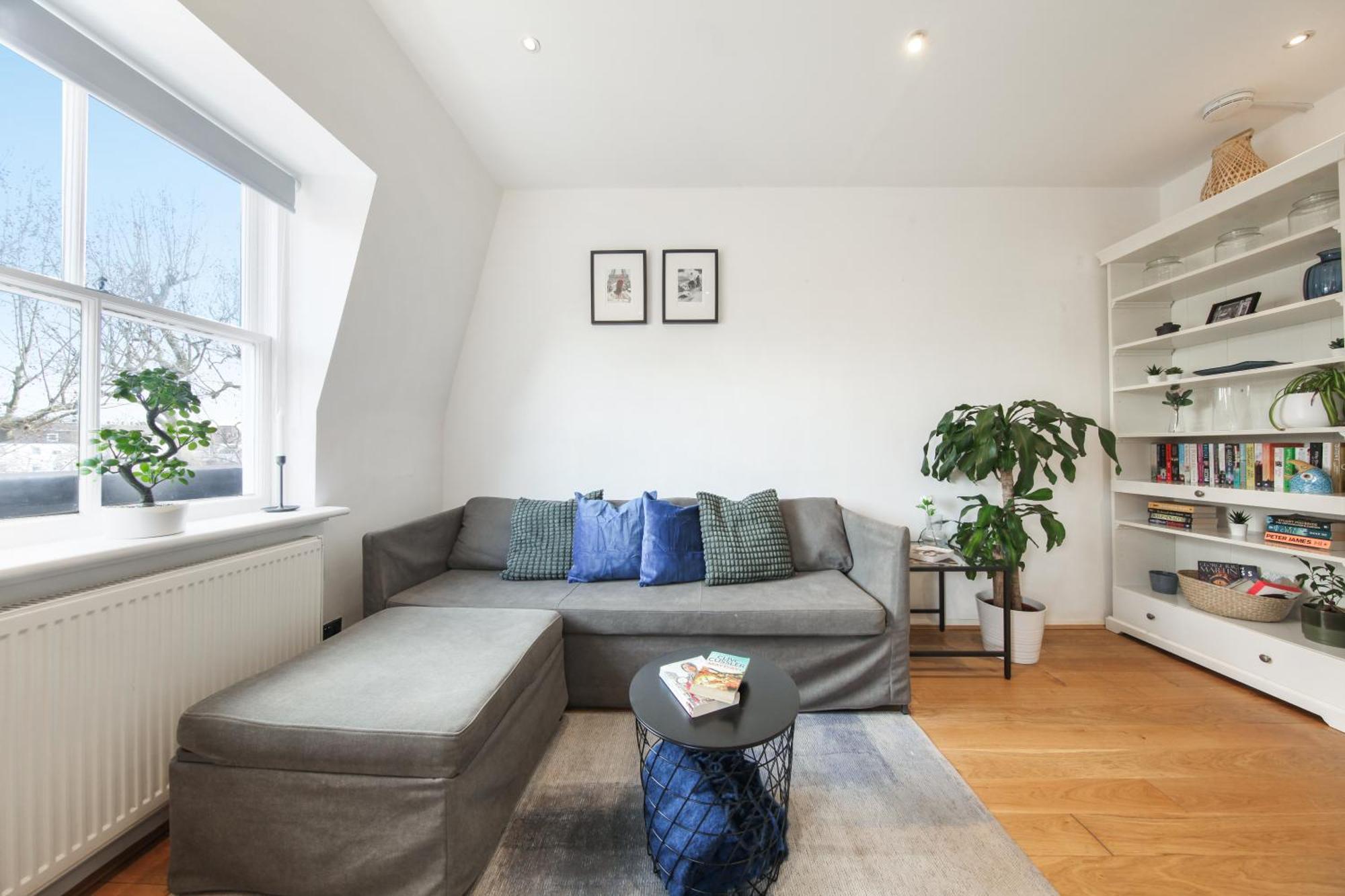 Chic 2br Loft-style In Queensway Appartement *