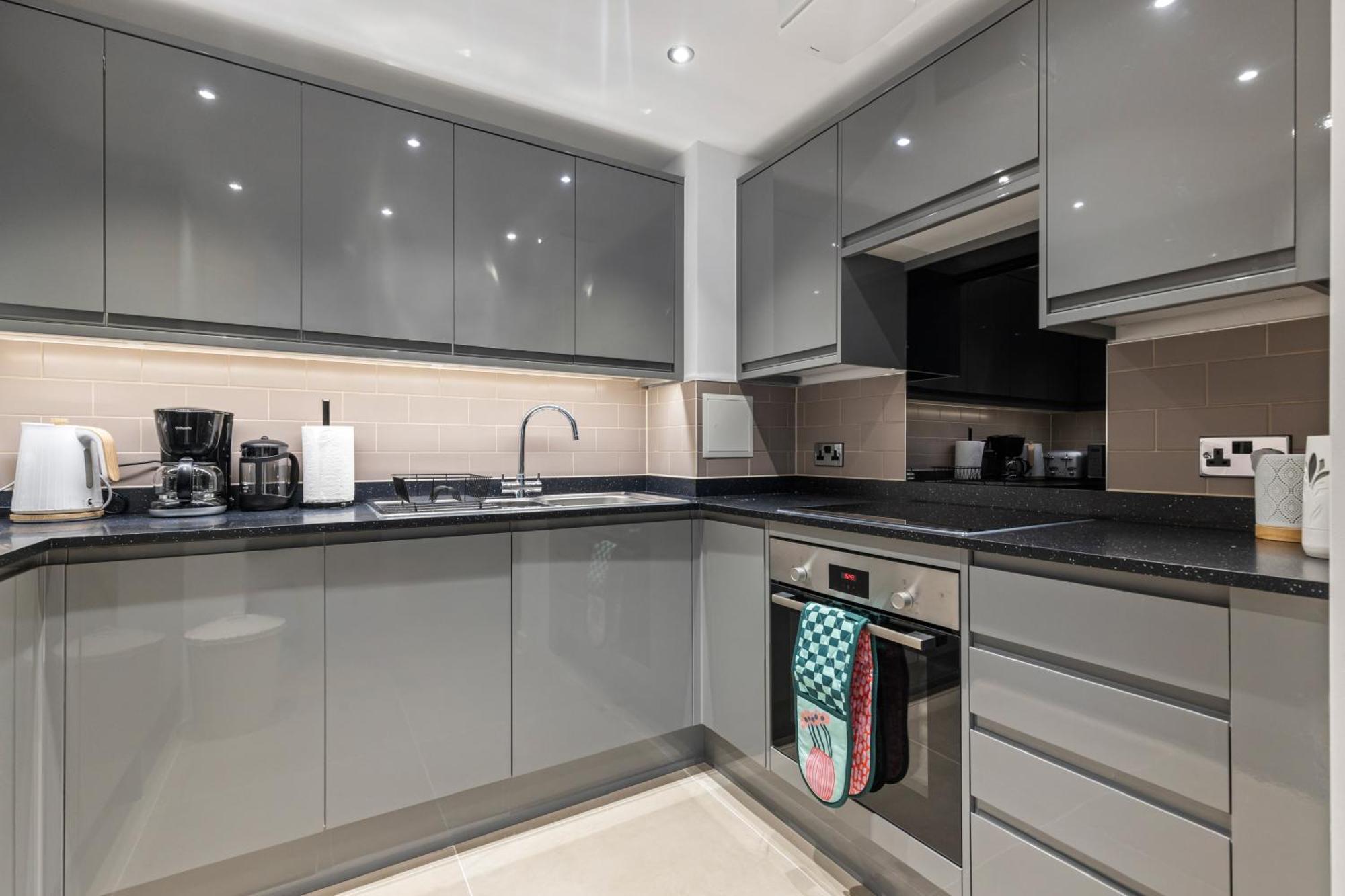 Luxury 2bed 2bath In Westminster 7ppl Appartement *