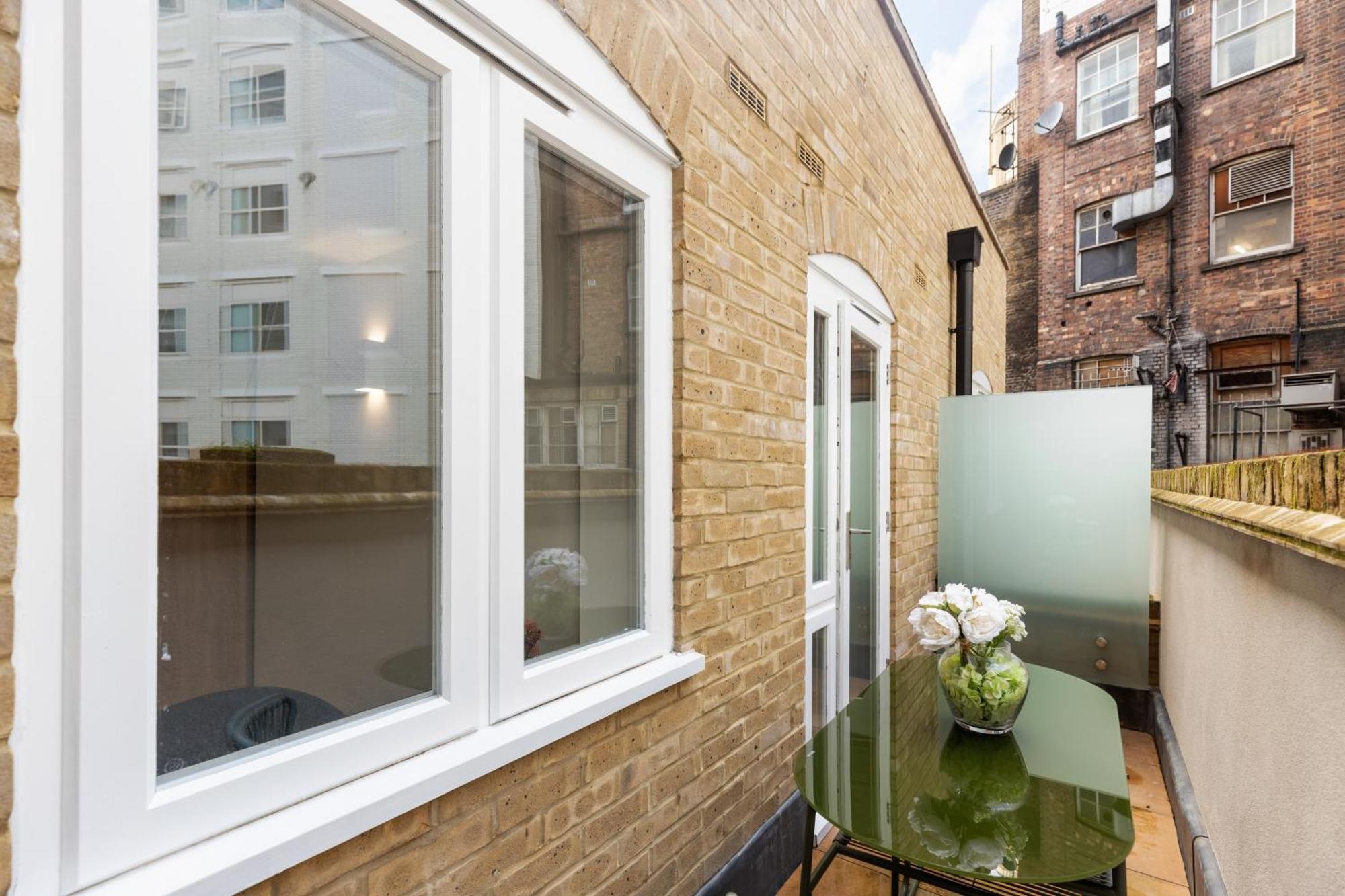 Luxury 2bed 2bath In Westminster 7ppl Londen