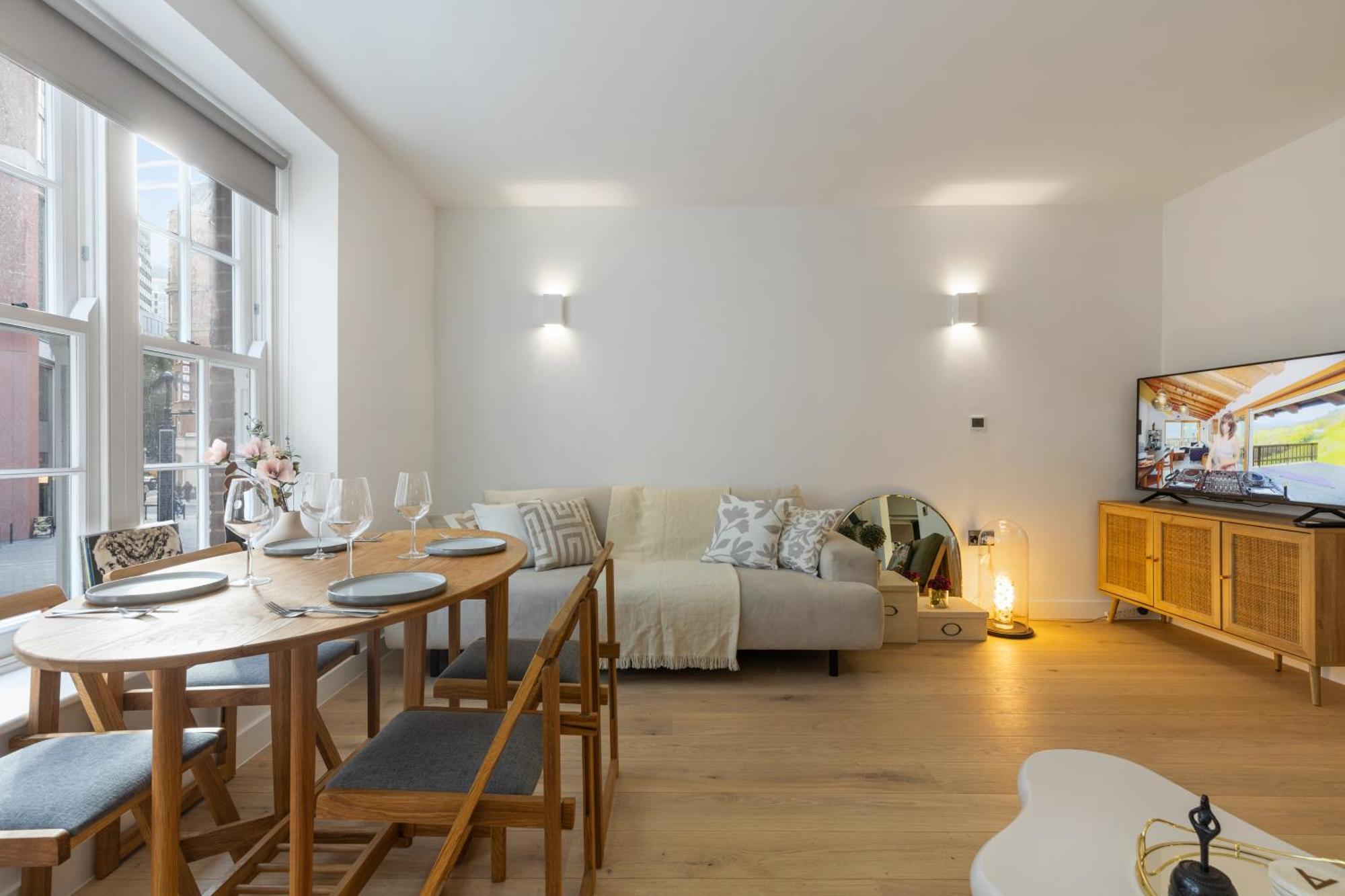 Luxury 2bed 2bath In Westminster 7ppl Londen