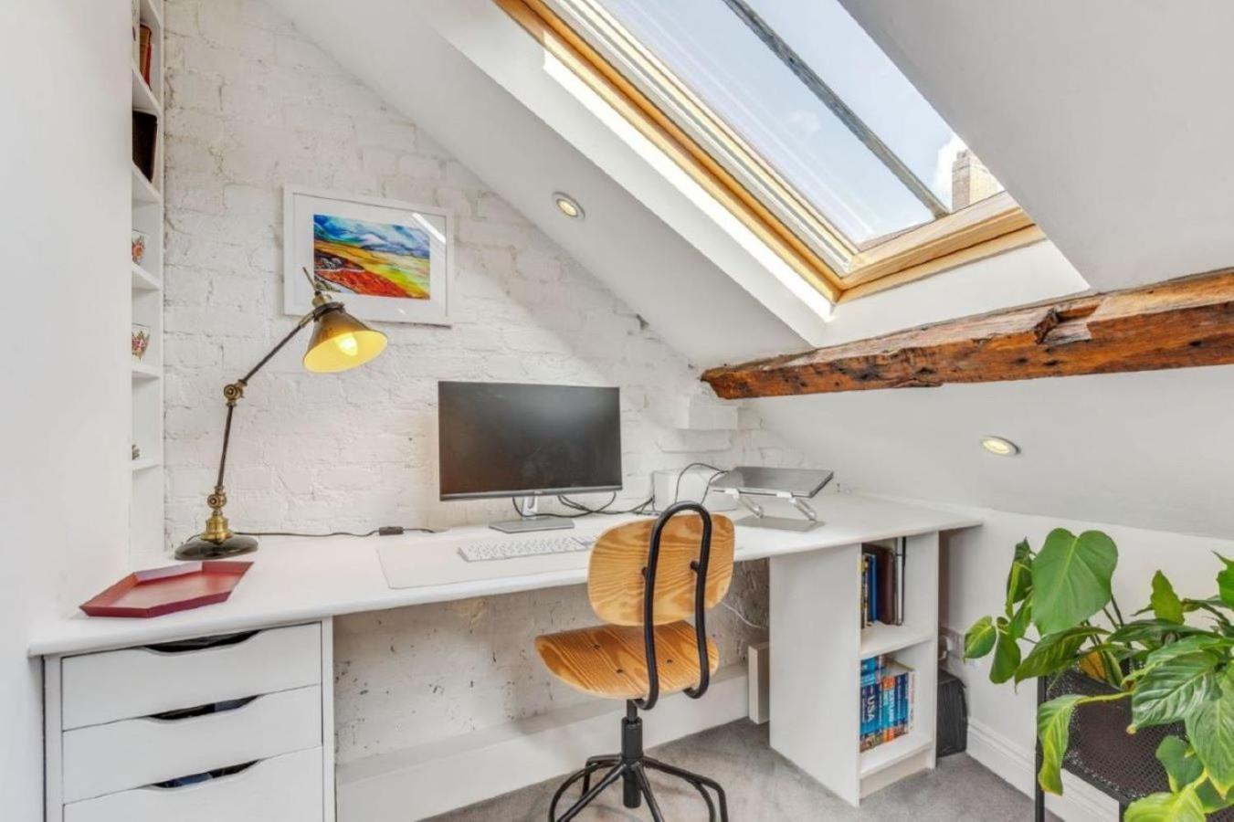Stylish 1br In Greenwich By River Thames With Garden Lägenhet