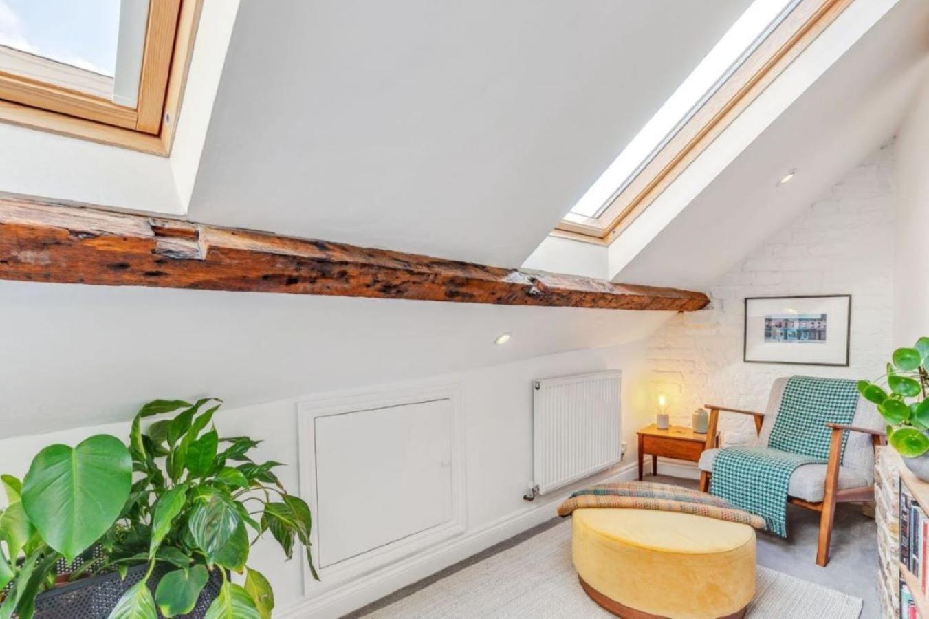 Stylish 1br In Greenwich By River Thames With Garden Lägenhet London