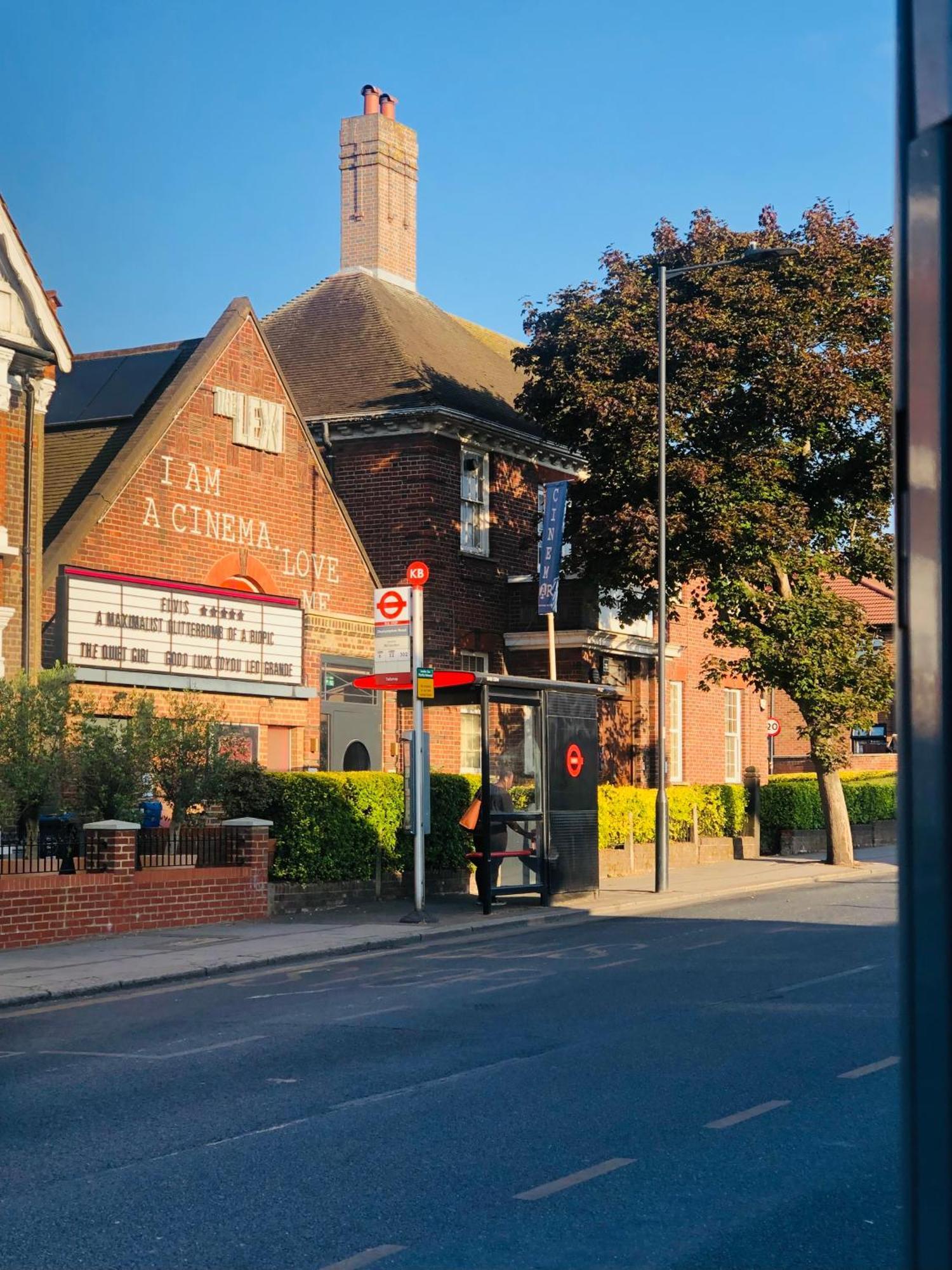 Large Private In Kensal Rise Of