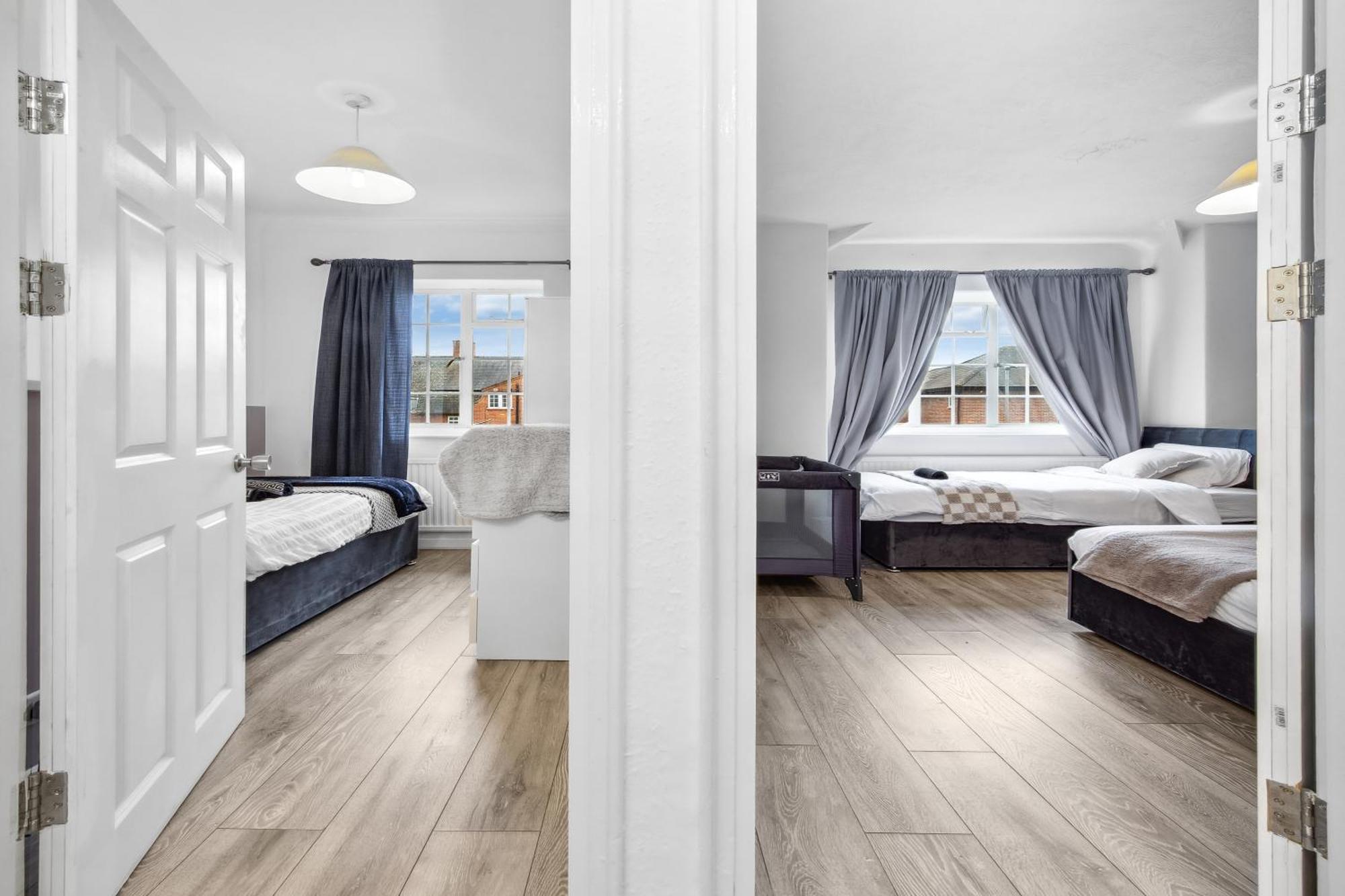 Feriehus Luxe Jacuzzi - Sleeps 7 - Putney Bridge *