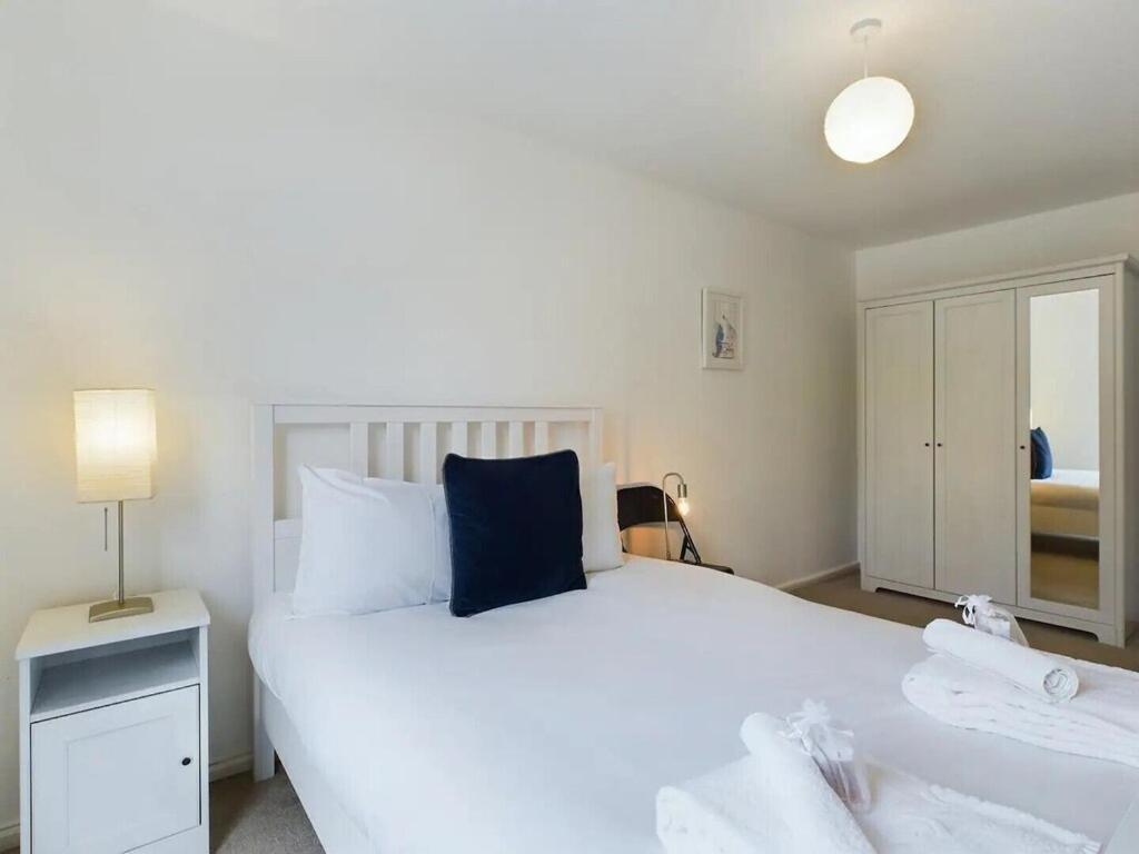 Lejlighed Cozy 1br Flat Walk From Fields Sleeps 2 Pass The Keys