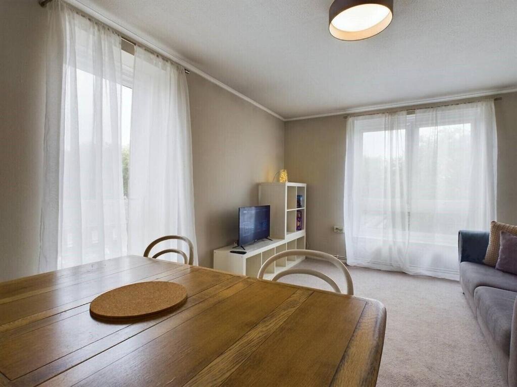 Lejlighed Cozy 1br Flat Walk From Fields Sleeps 2 Pass The Keys *